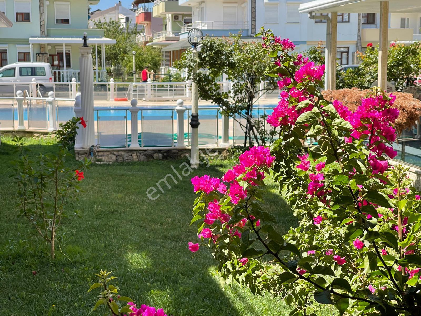Denize Yakın Konumda 3+1 Bahçeli,verandalı Ve Teraslı Yazlık - Görsel 27