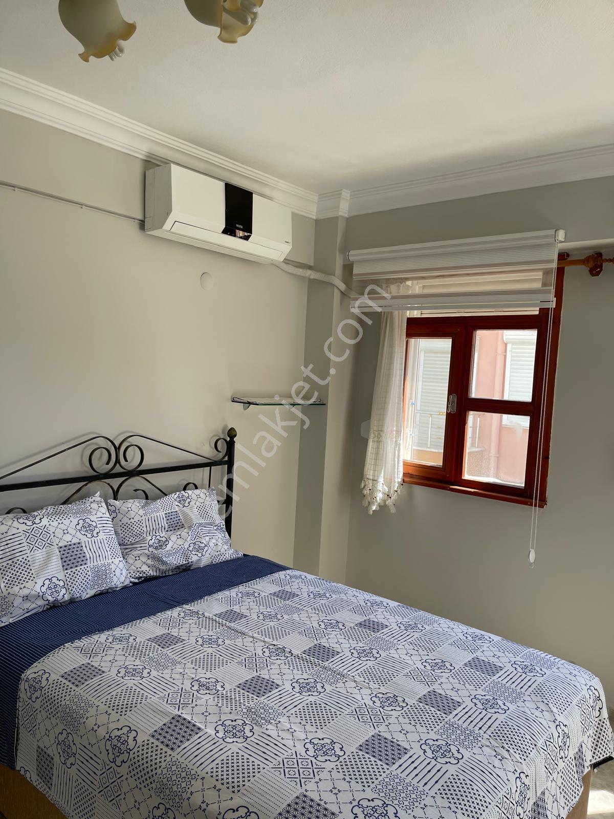 Denize Yakın Konumda 3+1 Bahçeli,verandalı Ve Teraslı Yazlık - Görsel 16