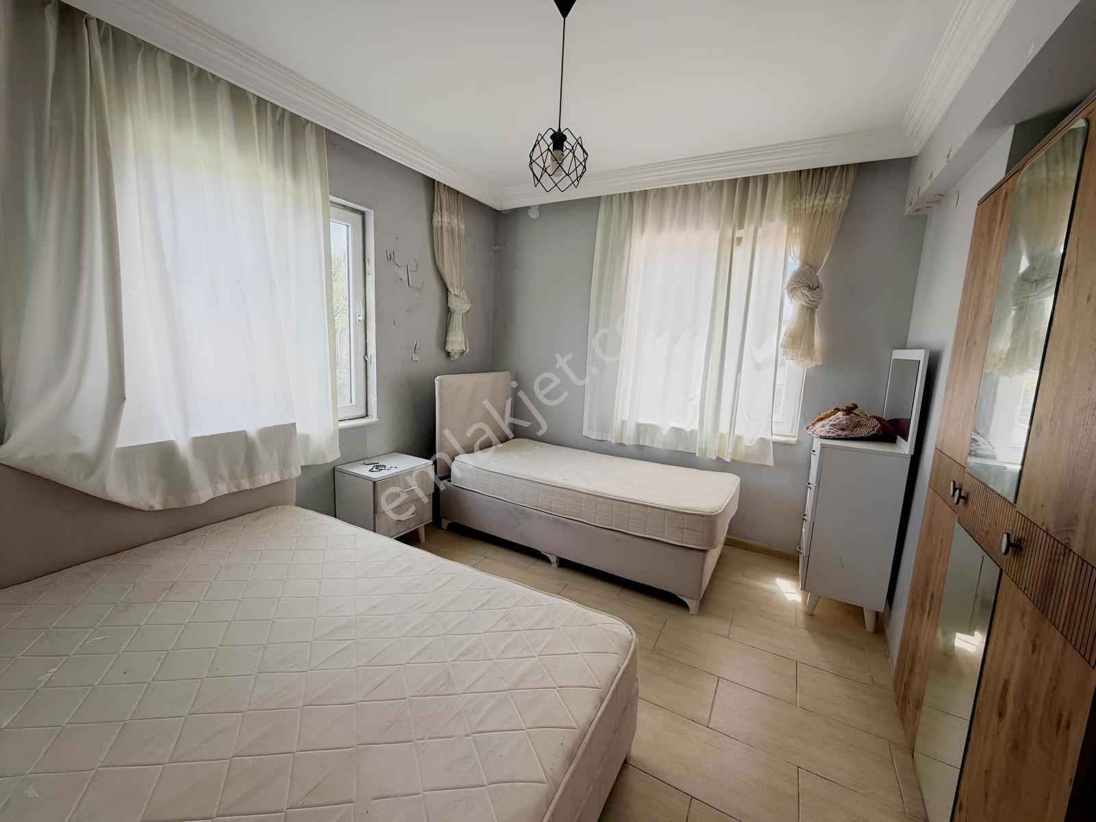Antalya Kadriye'de Özel Havuzlu 4+1 Kiralık Eşyalı Triplex Villa - Görsel 14