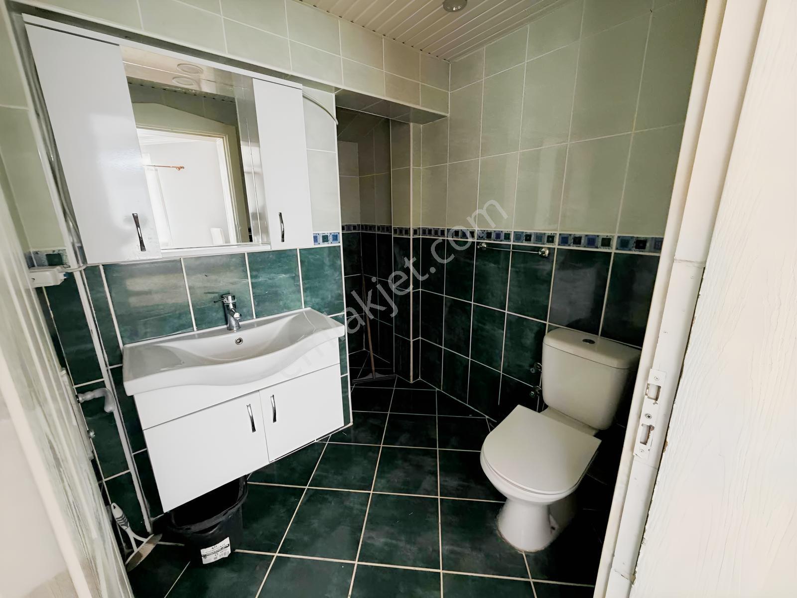 Antalya Kadriye'de Özel Havuzlu 4+1 Kiralık Eşyalı Triplex Villa - Görsel 9