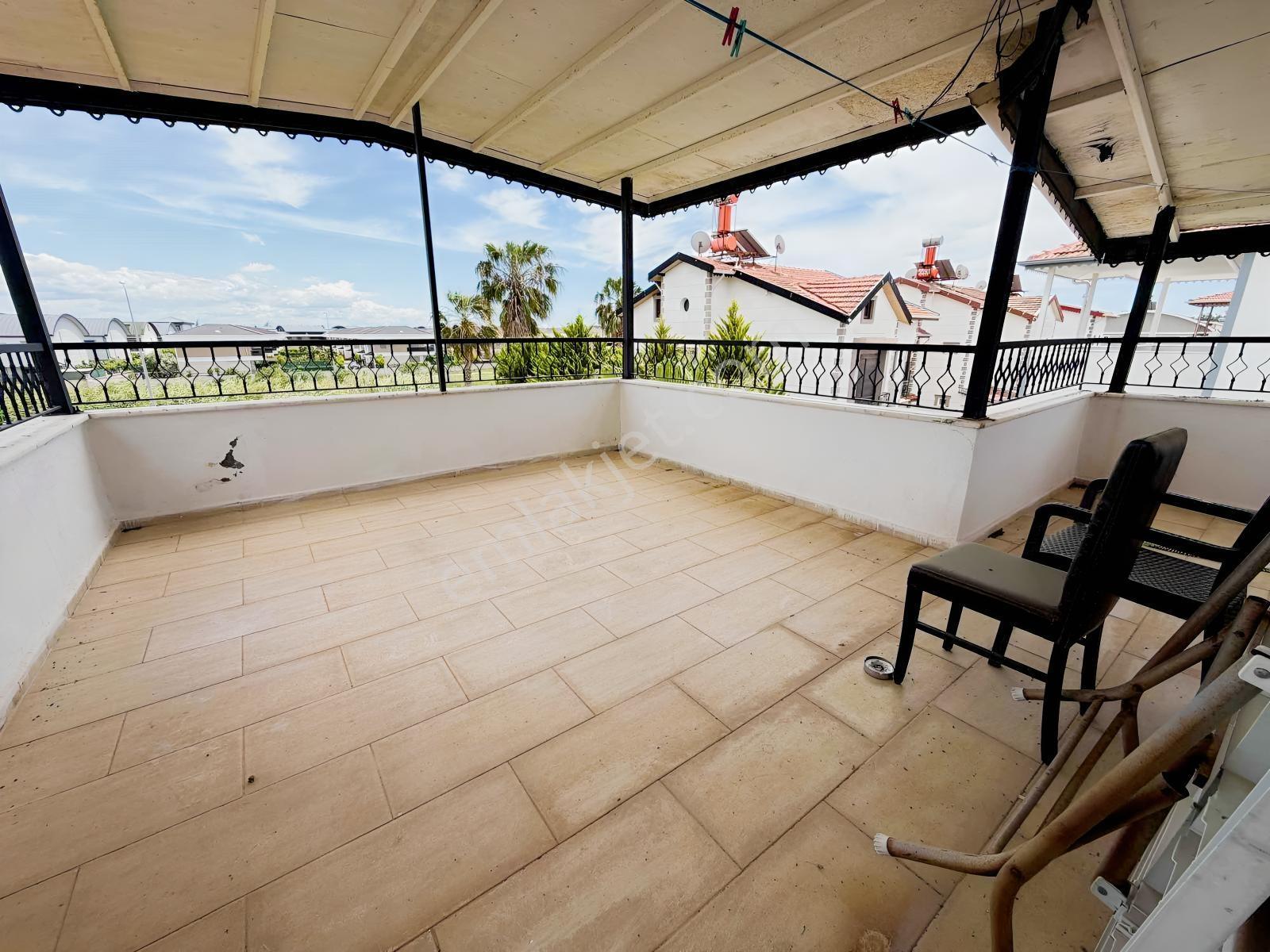 Antalya Kadriye'de Özel Havuzlu 4+1 Kiralık Eşyalı Triplex Villa - Görsel 10