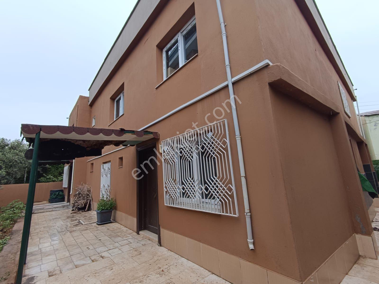 Yenişehir / Çiftlikköy'de Komple Satılık Bina 6 Daire