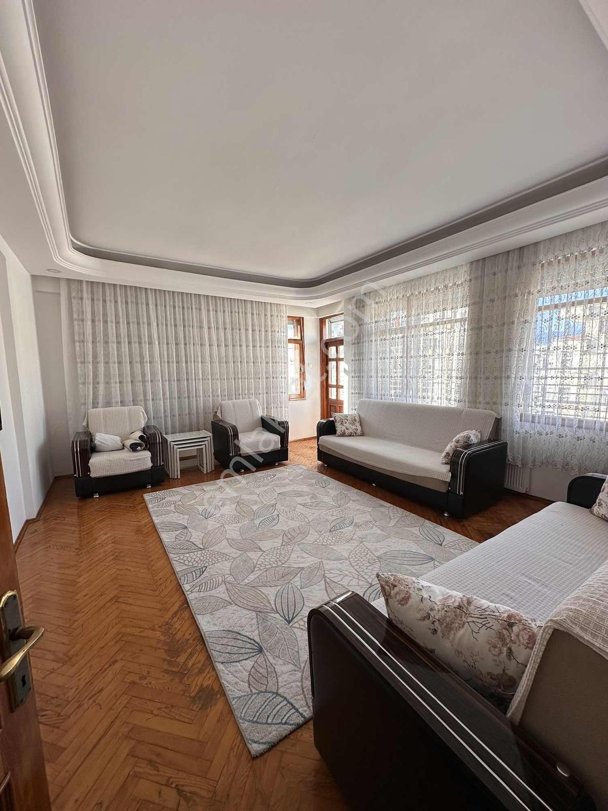 Eksper'den Eşyasız,kullanışlı Ve Geniş Kiralık Daire !!!