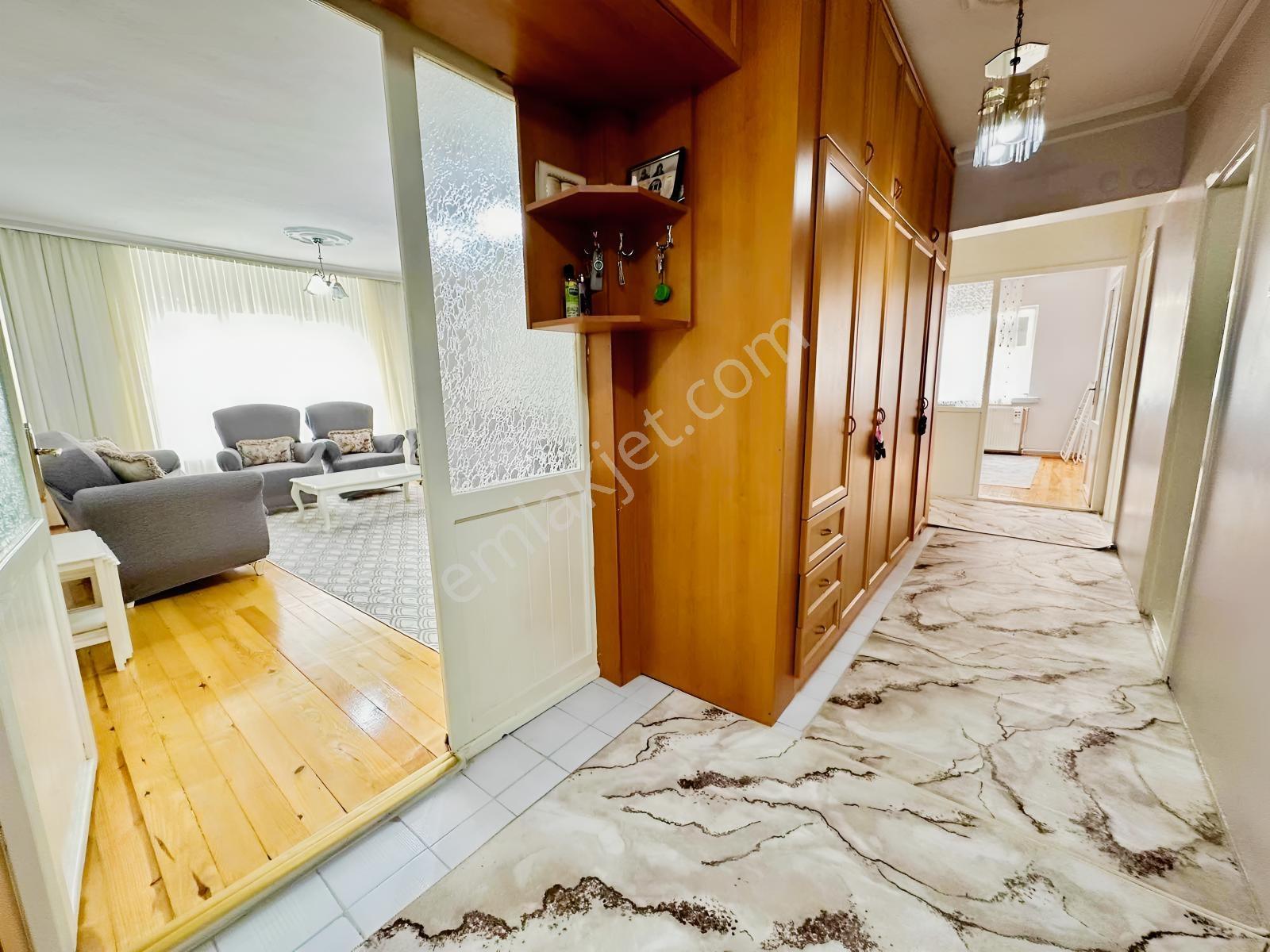 Oğuzlar Mahallesi Site İçerisi Cepheleri Açık Satılık 3+1 Daire - Görsel 7