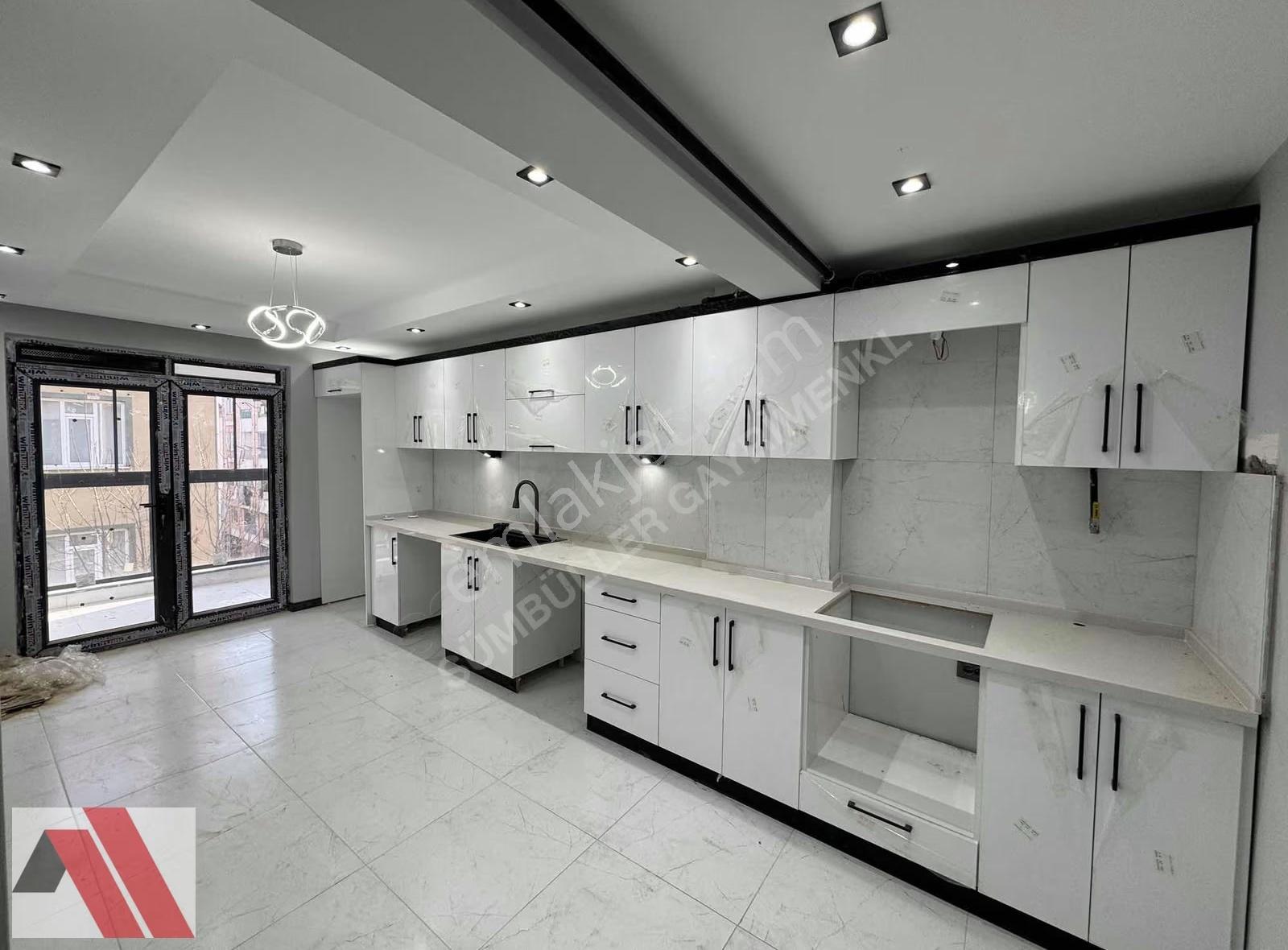 Sümbüller'den Şehir Merkezinde İskanlı Z.ısıtma E.banyo Şık 3+1 - Görsel 5