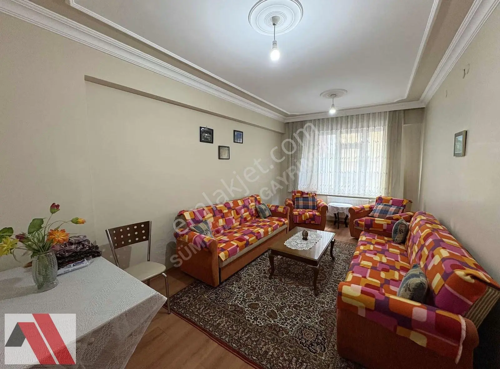 Sümbüller'den Şehrin Merkezinde Asansörlü İskanlı 2+1 Daire
