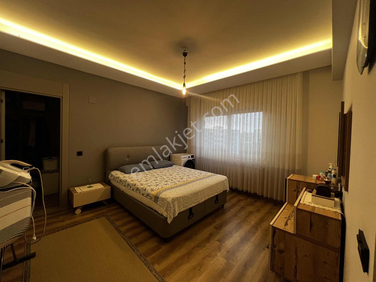 Kıyıboyunda Yatay Mimari 3+1 K.mutfak Ç.banyo G.odalı Havuzlu - Görsel 24