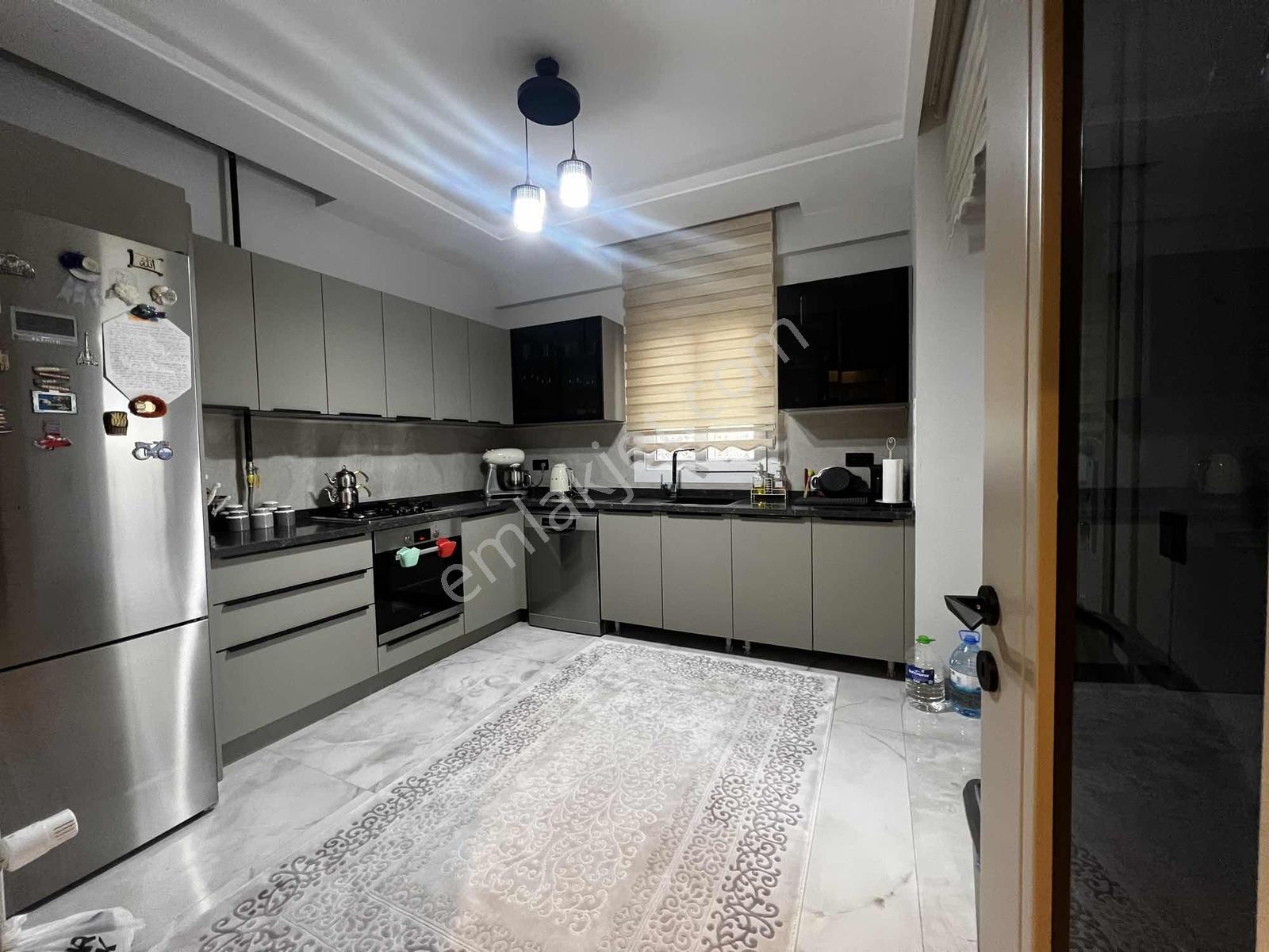 Kıyıboyunda Yatay Mimari 3+1 K.mutfak Ç.banyo G.odalı Havuzlu - Görsel 6