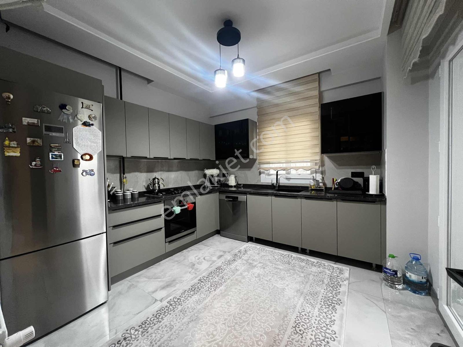 Kıyıboyunda Yatay Mimari 3+1 K.mutfak Ç.banyo G.odalı Havuzlu - Görsel 21