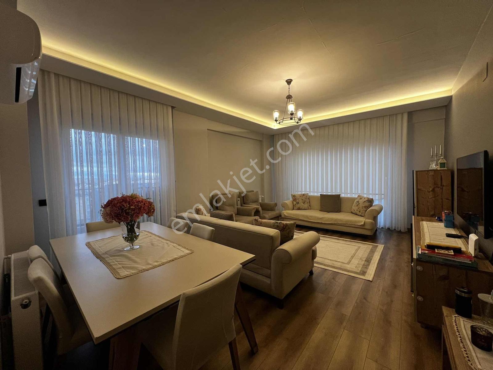 Kıyıboyunda Yatay Mimari 3+1 K.mutfak Ç.banyo G.odalı Havuzlu - Görsel 13