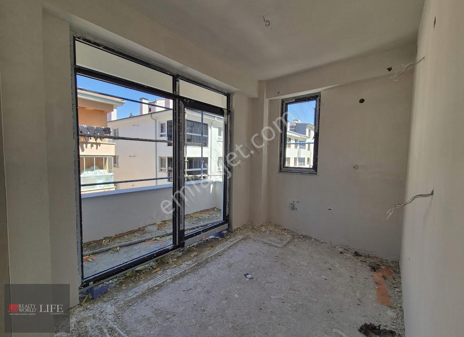 Rw Lıfe// Göztepe Dumlupınar Cd Üzerinde 100m2 Satılık 2+1 Daire - Görsel 24