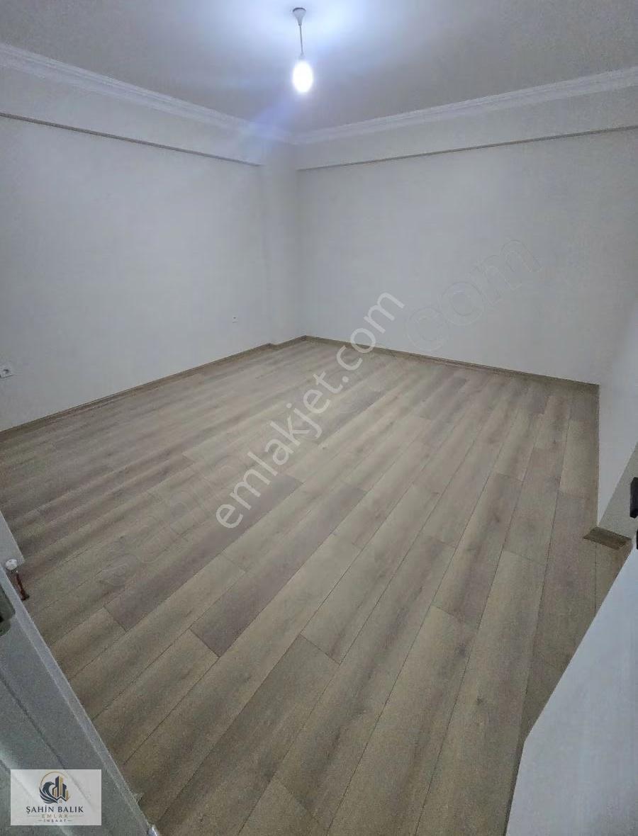 Şahin İnşaat..sıfır/tramvaya/yakın/geniş/otoparklı 2+1.. - Görsel 27