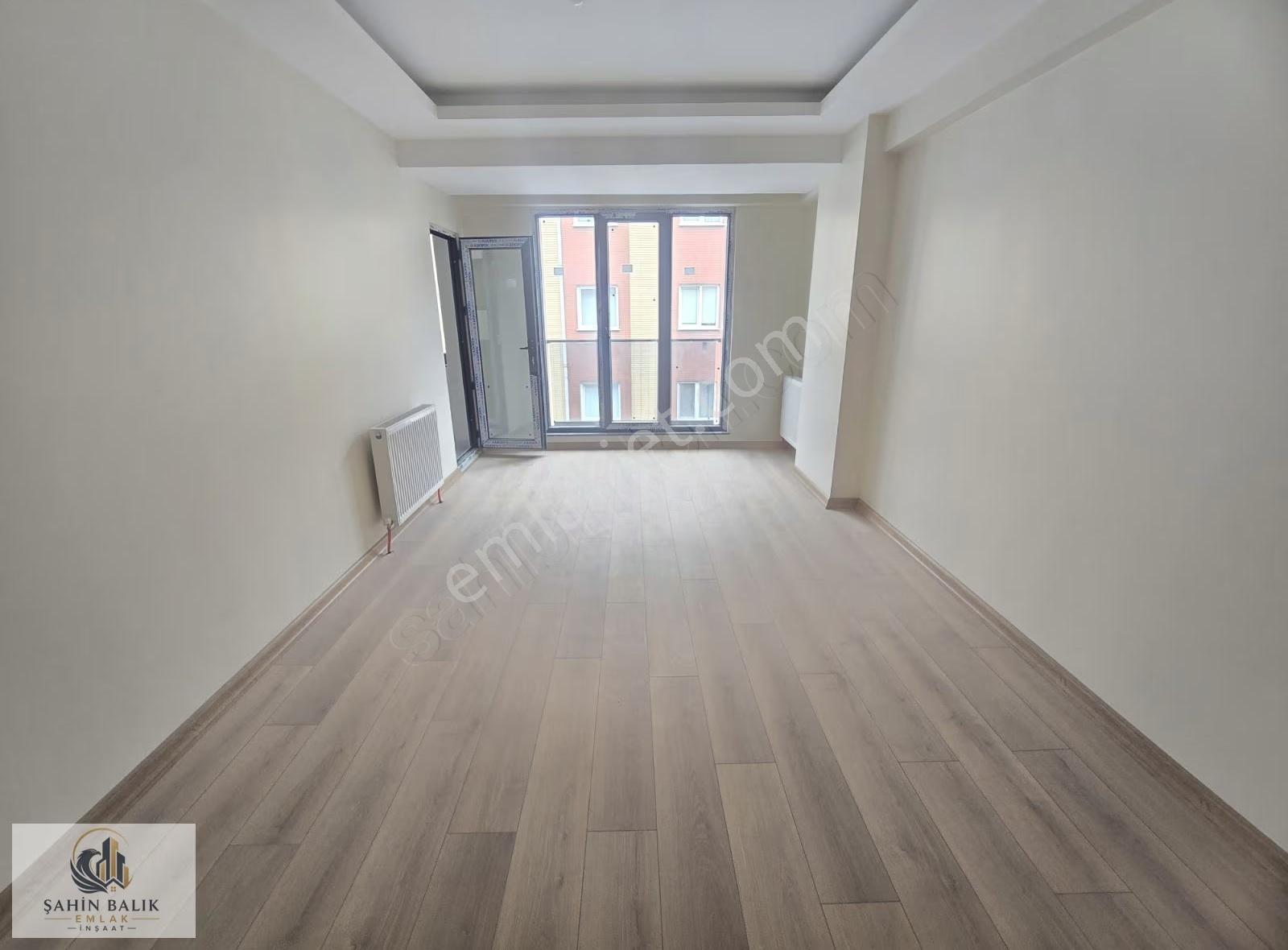 Şahin İnşaat..sıfır/tramvaya/yakın/geniş/otoparklı 2+1..