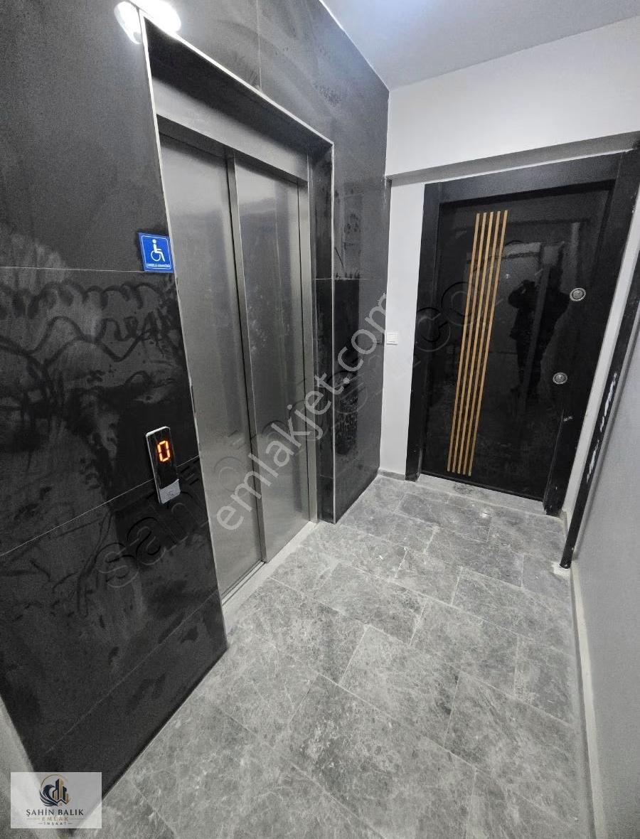 Şahin İnşaat..sıfır/tramvaya/yakın/geniş/otoparklı 2+1.. - Görsel 25