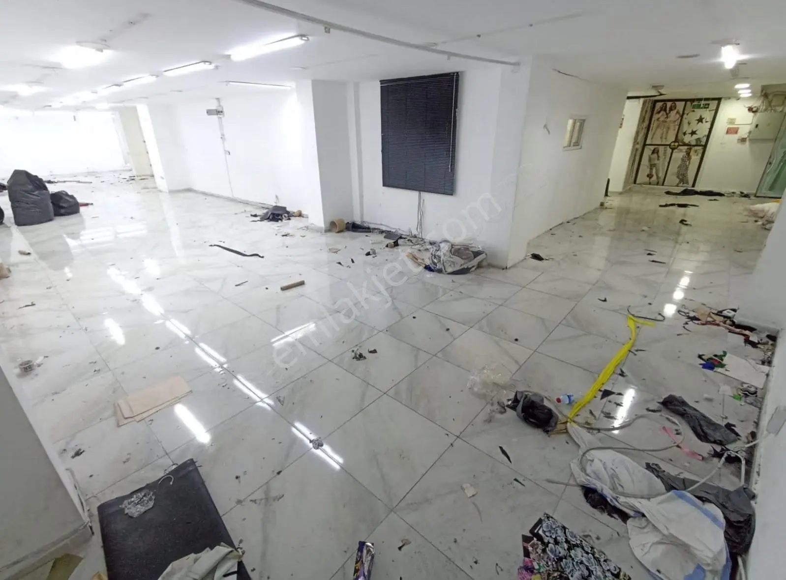 Şahin İnşaat.... 380 M2 Dükkan Mağaza Atölye Depo Düz Giriş.....