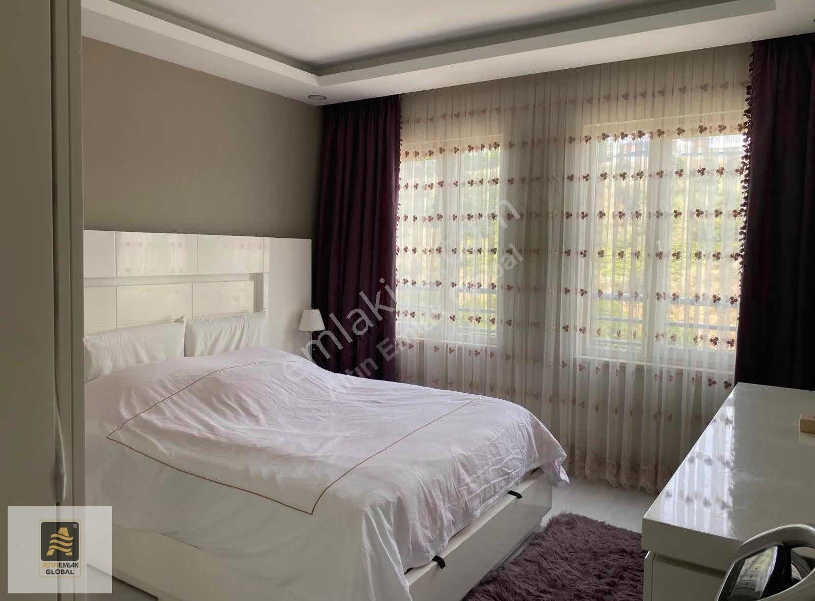 Sinpaş Bosphorus City'de Manzaralı, Eşyalı 3+1 Kiralık Daire - Görsel 8