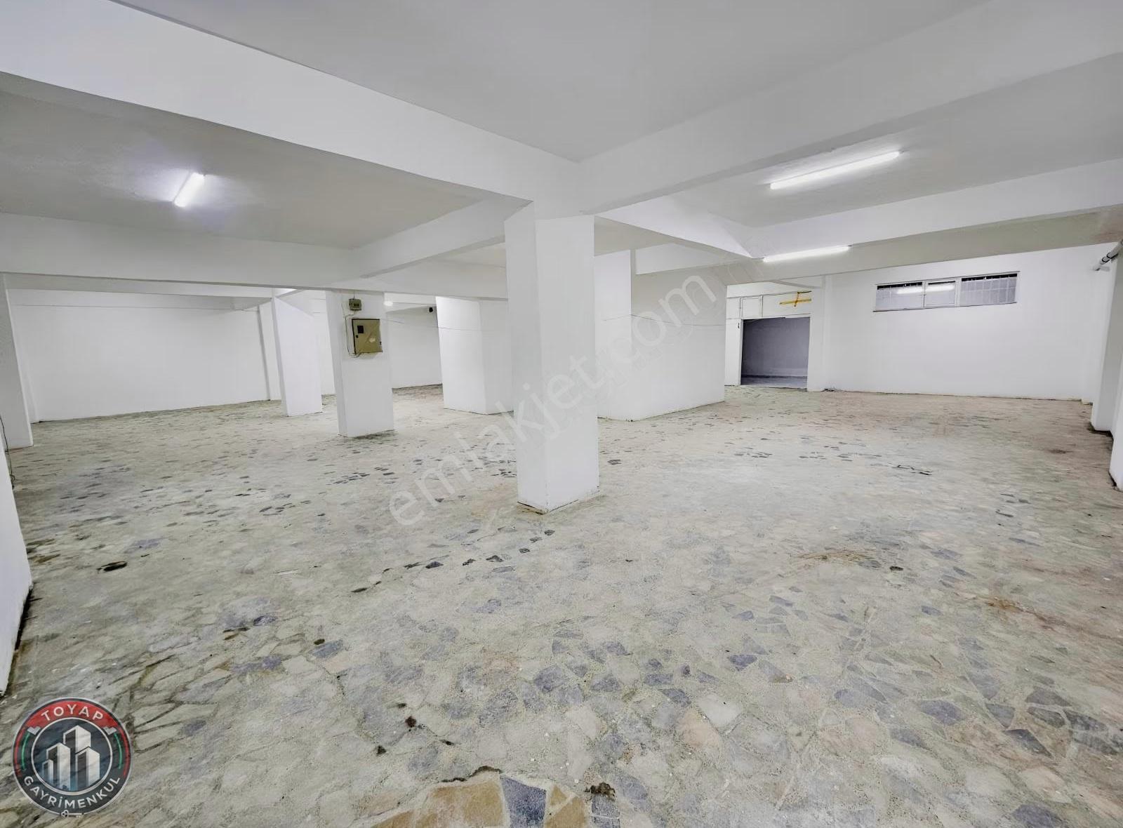 Belediye Caddesine Cephe Kiralık 400m2 Düz Giriş Ayarında Dükkan - Görsel 9