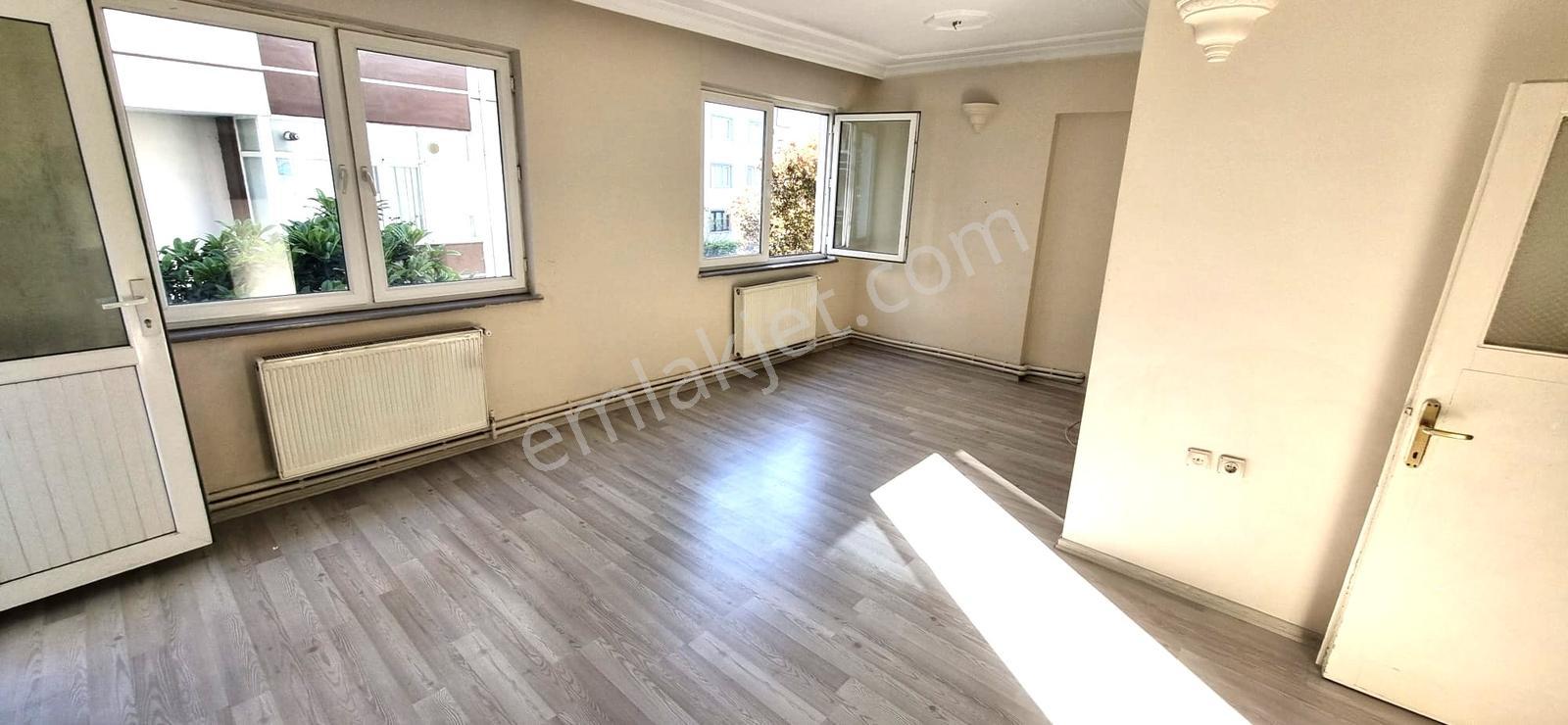 Toklu Mh. Dolmuş Durağı Ve İskenderpaşa İlkokul Yanında Kiralık - Görsel 2