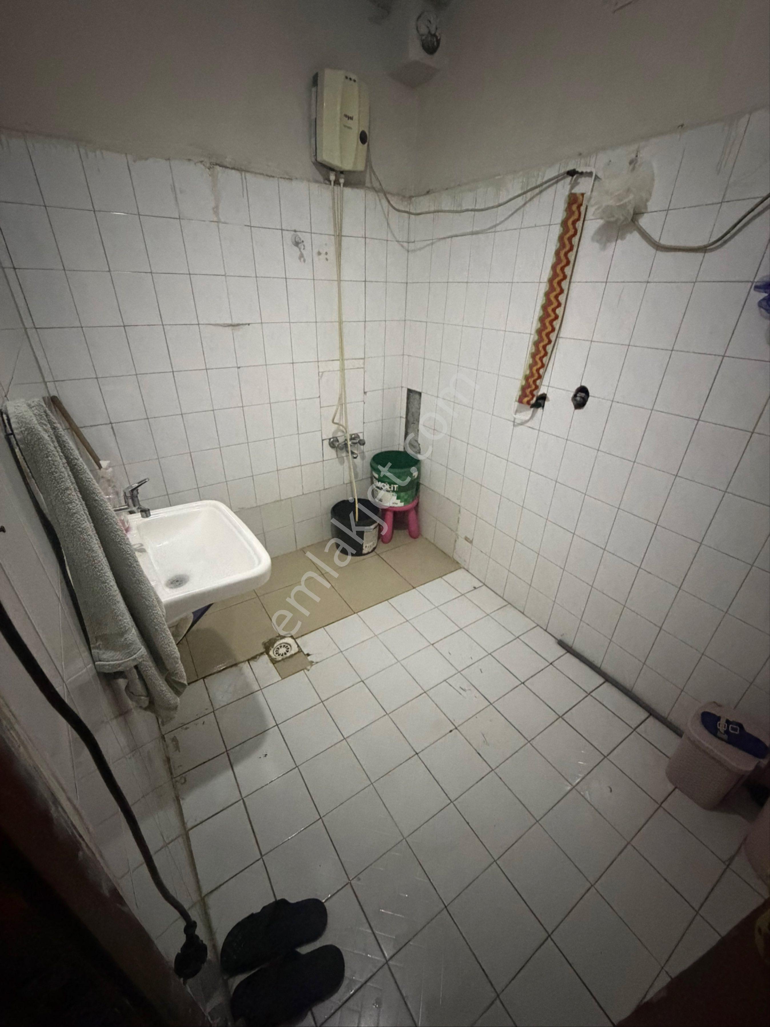 Torunlar Gayrimenkulden Satılık 2+1 Kat Mülkiyetli Bodrum Kat Daire - Görsel 12