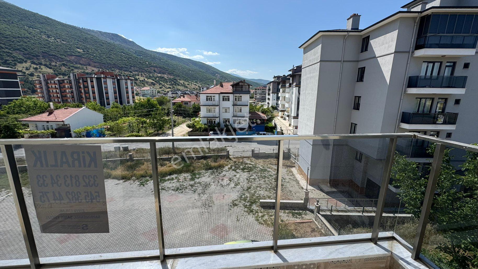 Zirve Emlak Kiralıyorr Yarenler 3+1 3.kat 160 M2 Garajlı Daire - Görsel 4