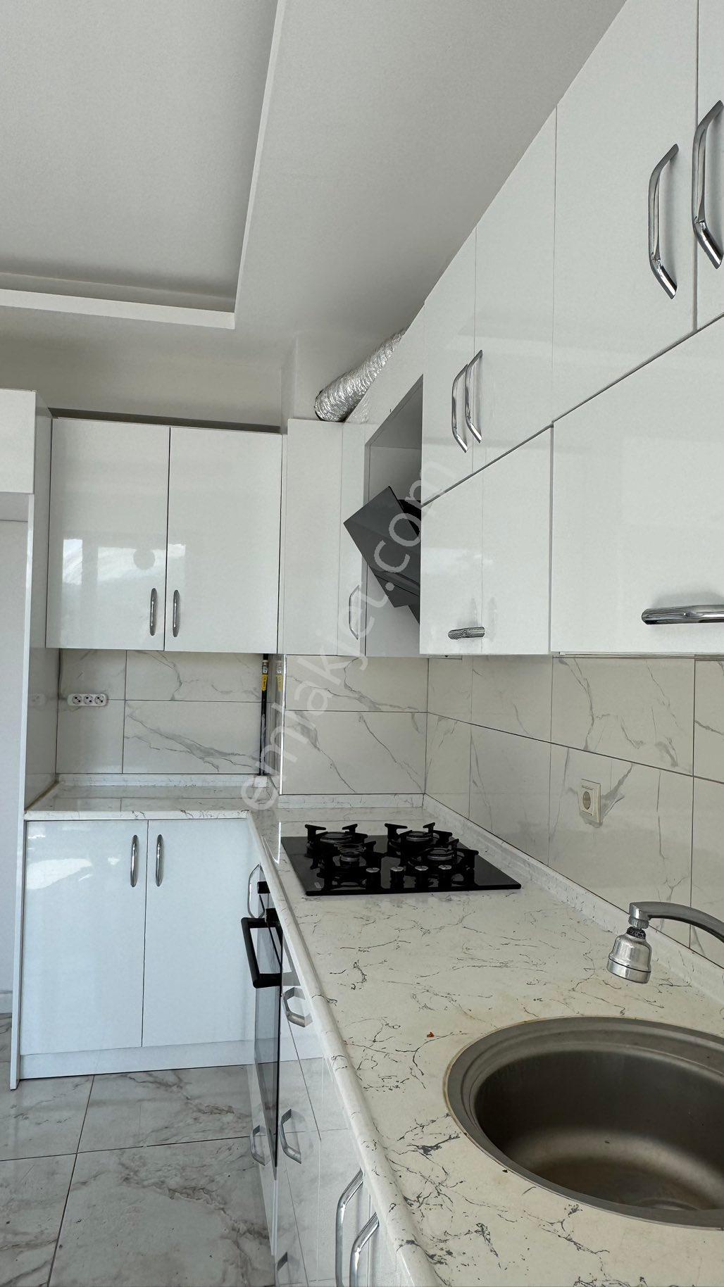 Zirve Emlak Kiralıyorr Yarenler 3+1 3.kat 160 M2 Garajlı Daire - Görsel 19