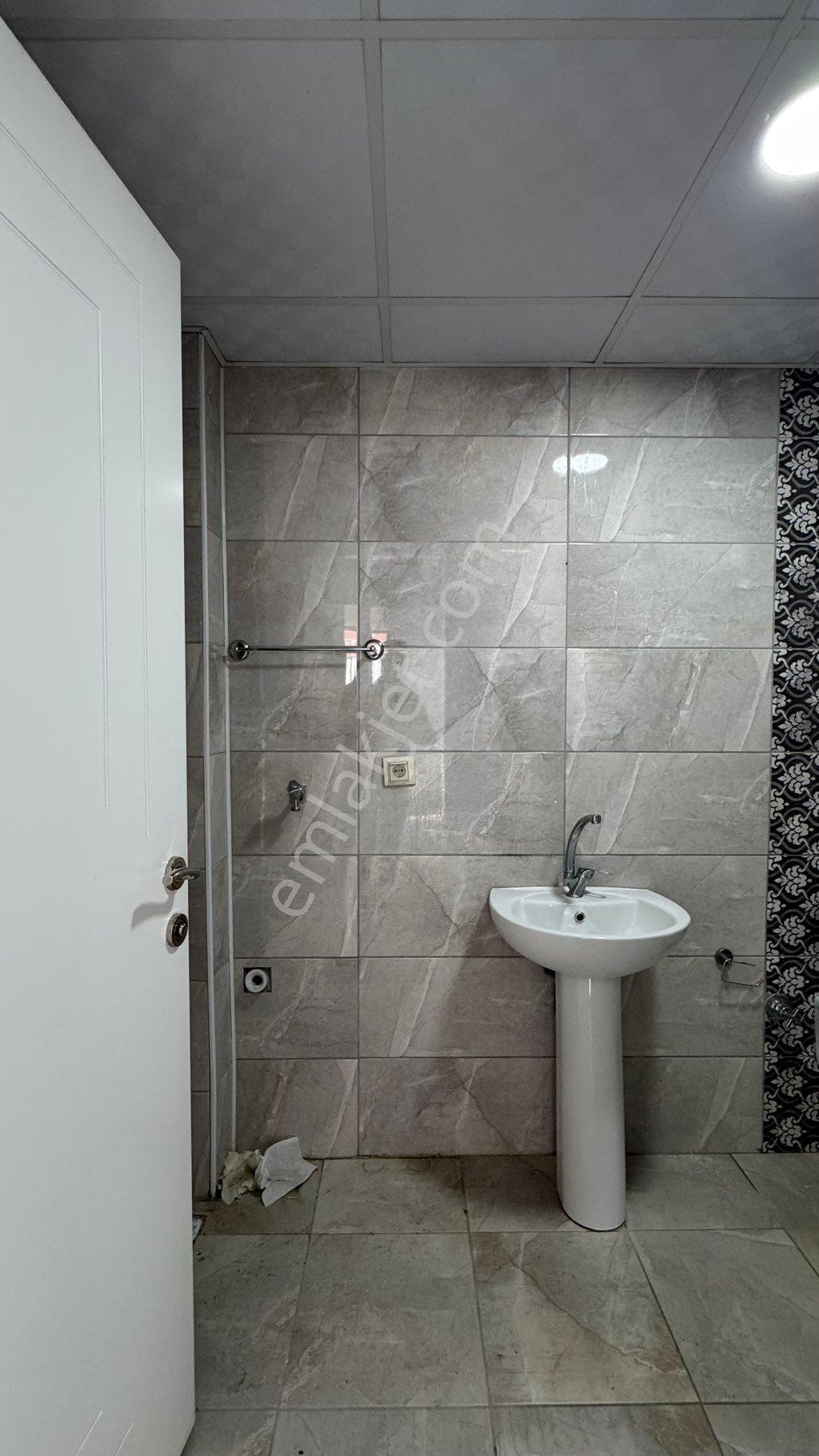 Zirve Emlak Kiralıyorr Yarenler 3+1 3.kat 160 M2 Garajlı Daire - Görsel 6