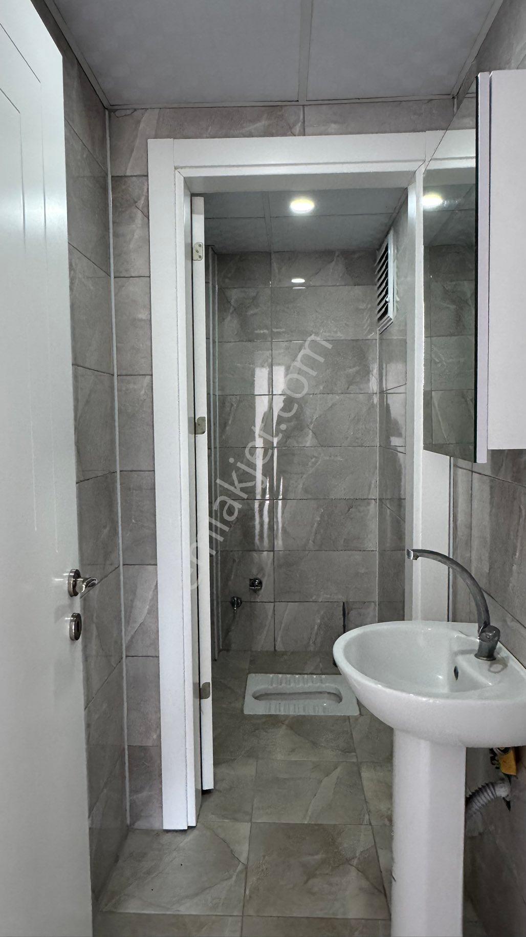 Zirve Emlak Kiralıyorr Yarenler 3+1 3.kat 160 M2 Garajlı Daire - Görsel 7