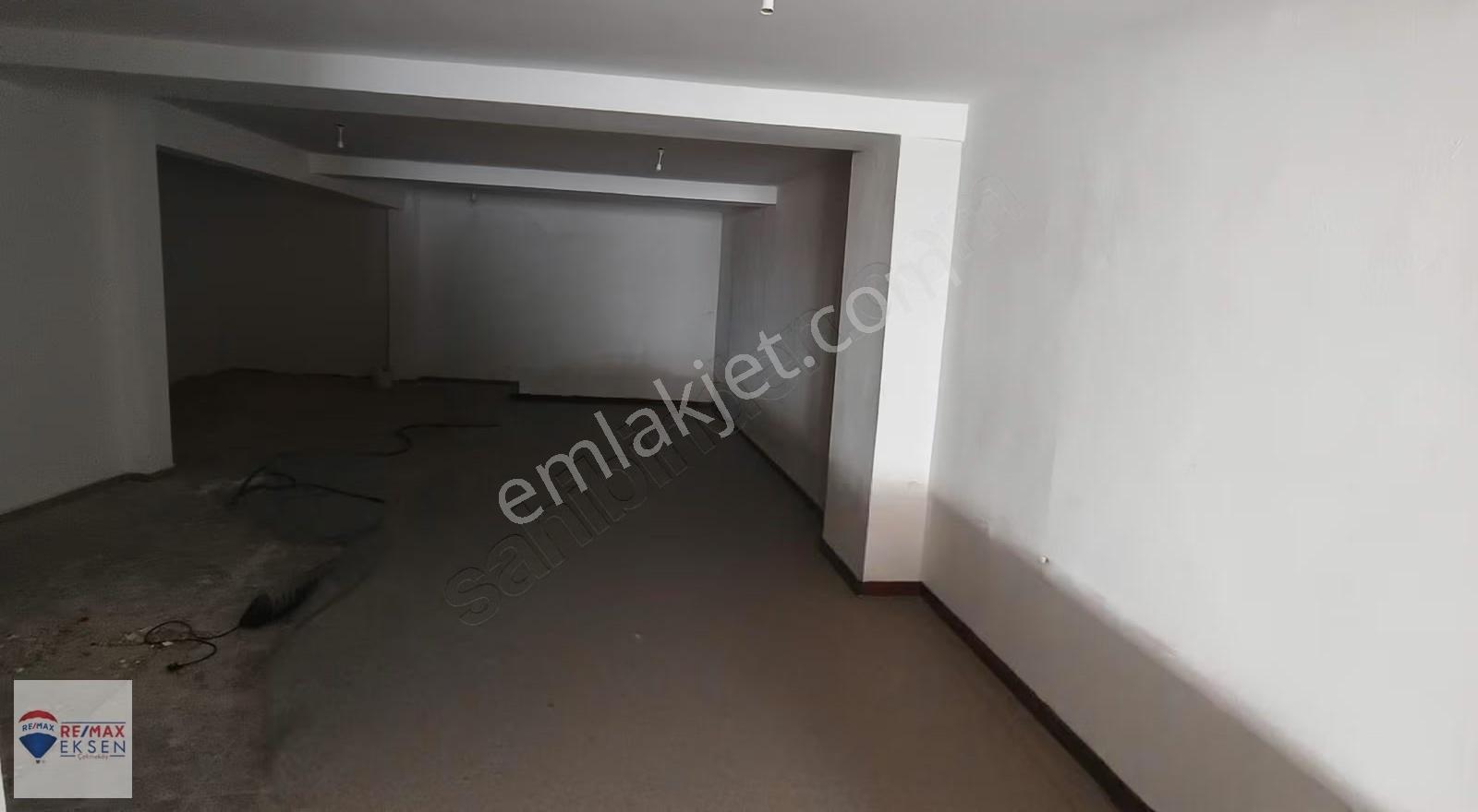Sancaktepe Yenidoğan 'da Kiralık İskanlı Müstakil İşyeri 510 M2 - Görsel 14