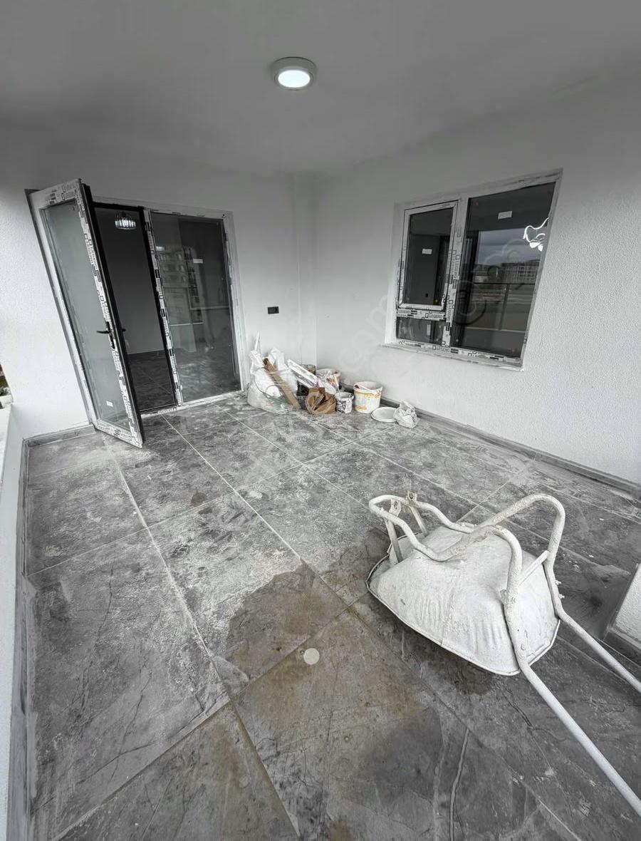 Site İçerisinde Ön Cephede Ki Son Daire - Görsel 19