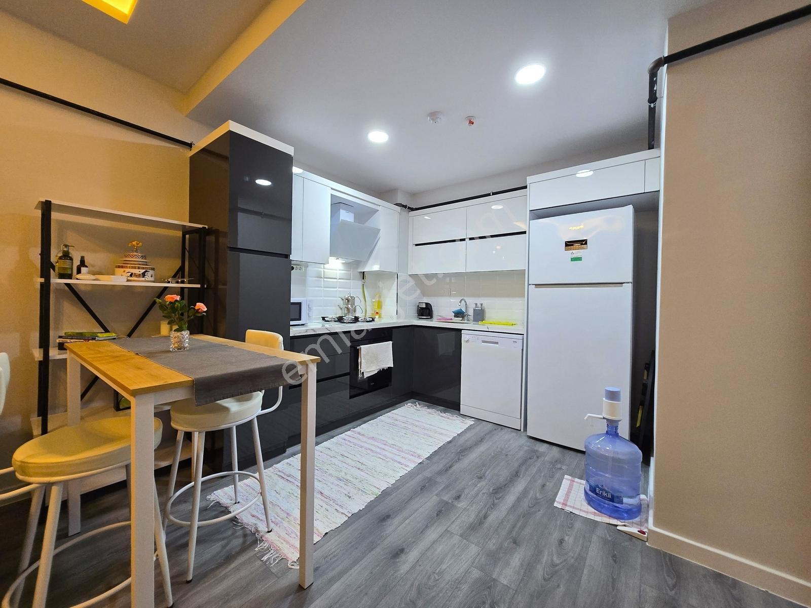 Garanti Emlak'tan Havuzlu Site İçerisinde, 129 M² 3+1 Özel Daire - Görsel 35
