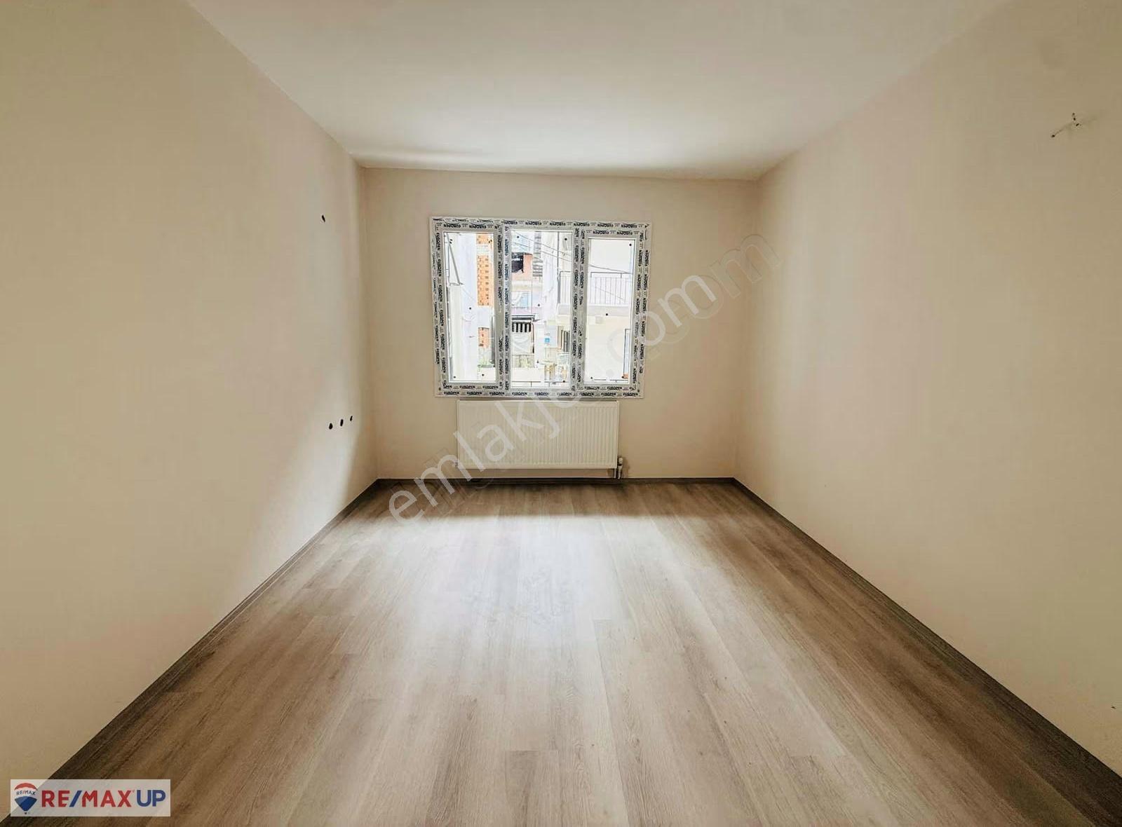 Bornova'da Yeni Tadilatlı, Doğalgazlı Geniş 3+1 Kiralık Daire - Görsel 11