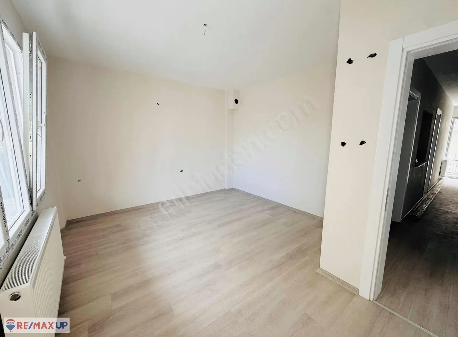 Bornova'da Yeni Tadilatlı, Doğalgazlı Geniş 3+1 Kiralık Daire - Görsel 4