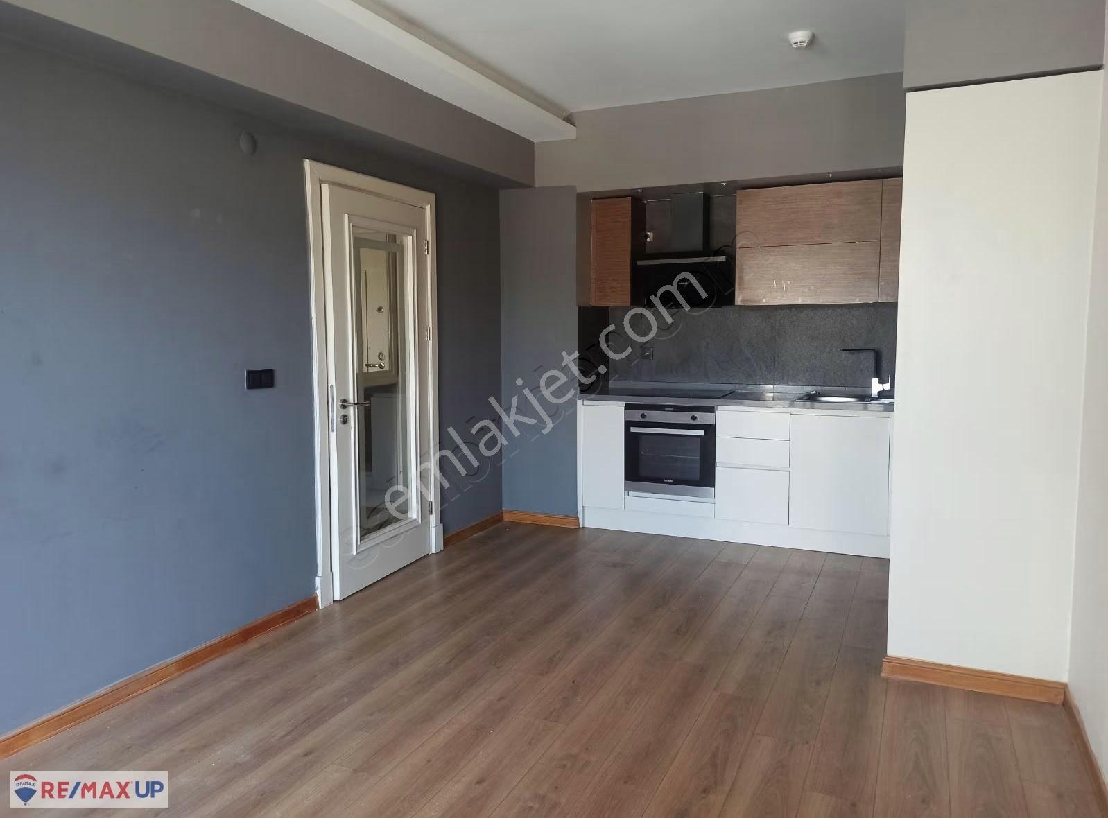 Avcılar Caddebostan'da 4. Kat Ebeveyn Banyolu Kiralık Daire - Görsel 11