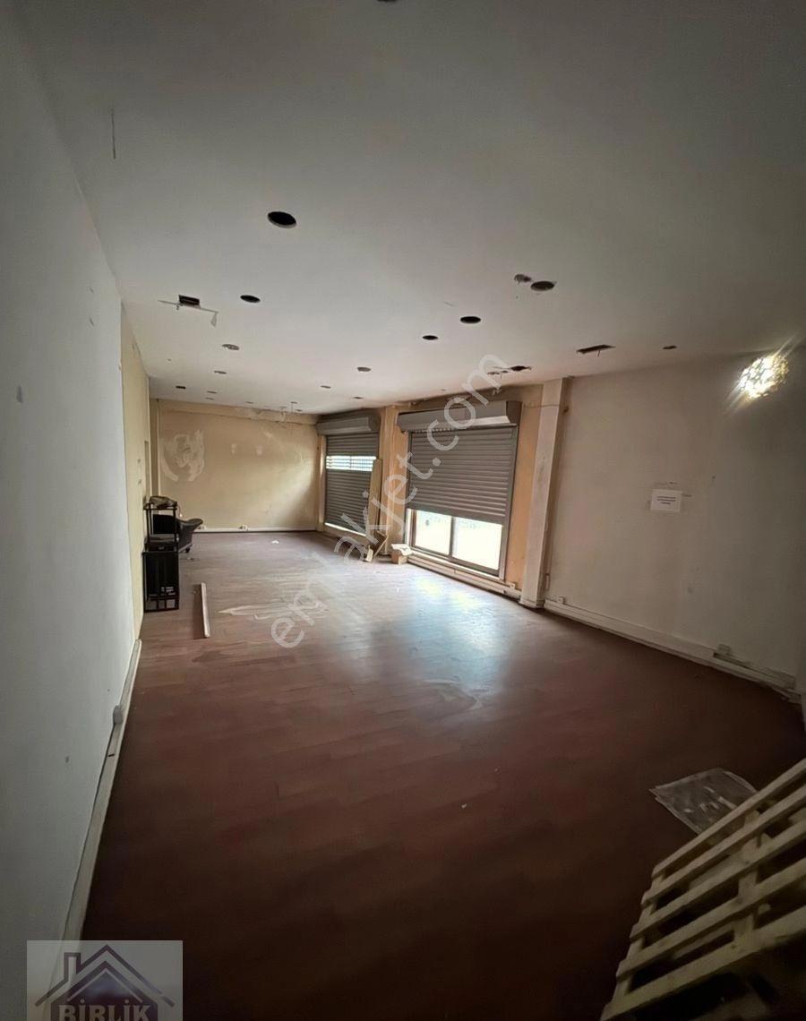 Beyoğlu Kasımpaşa Merkezde Pasaj İçerisinde Kiralık İşyeri