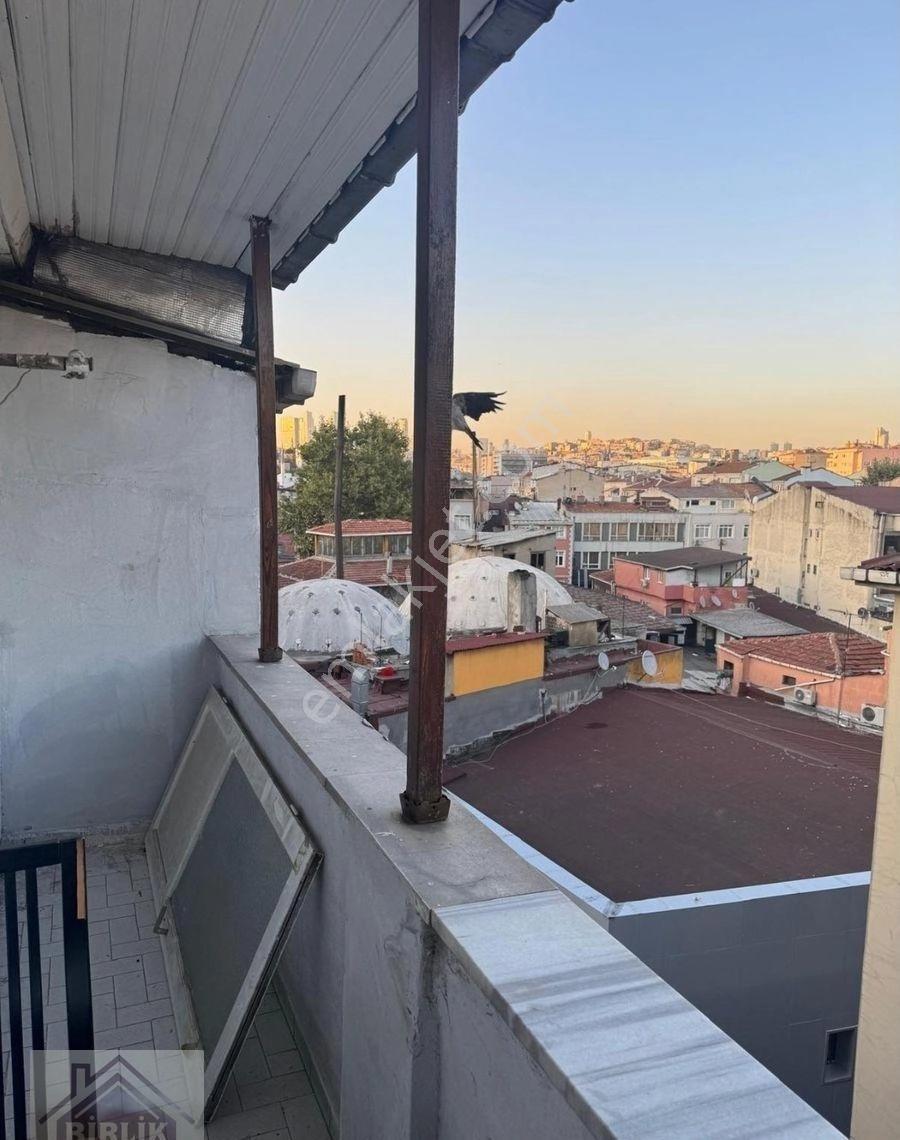 Beyoğlu Kasımpaşa Merkezde 1+1 Satılık Daire - Görsel 3