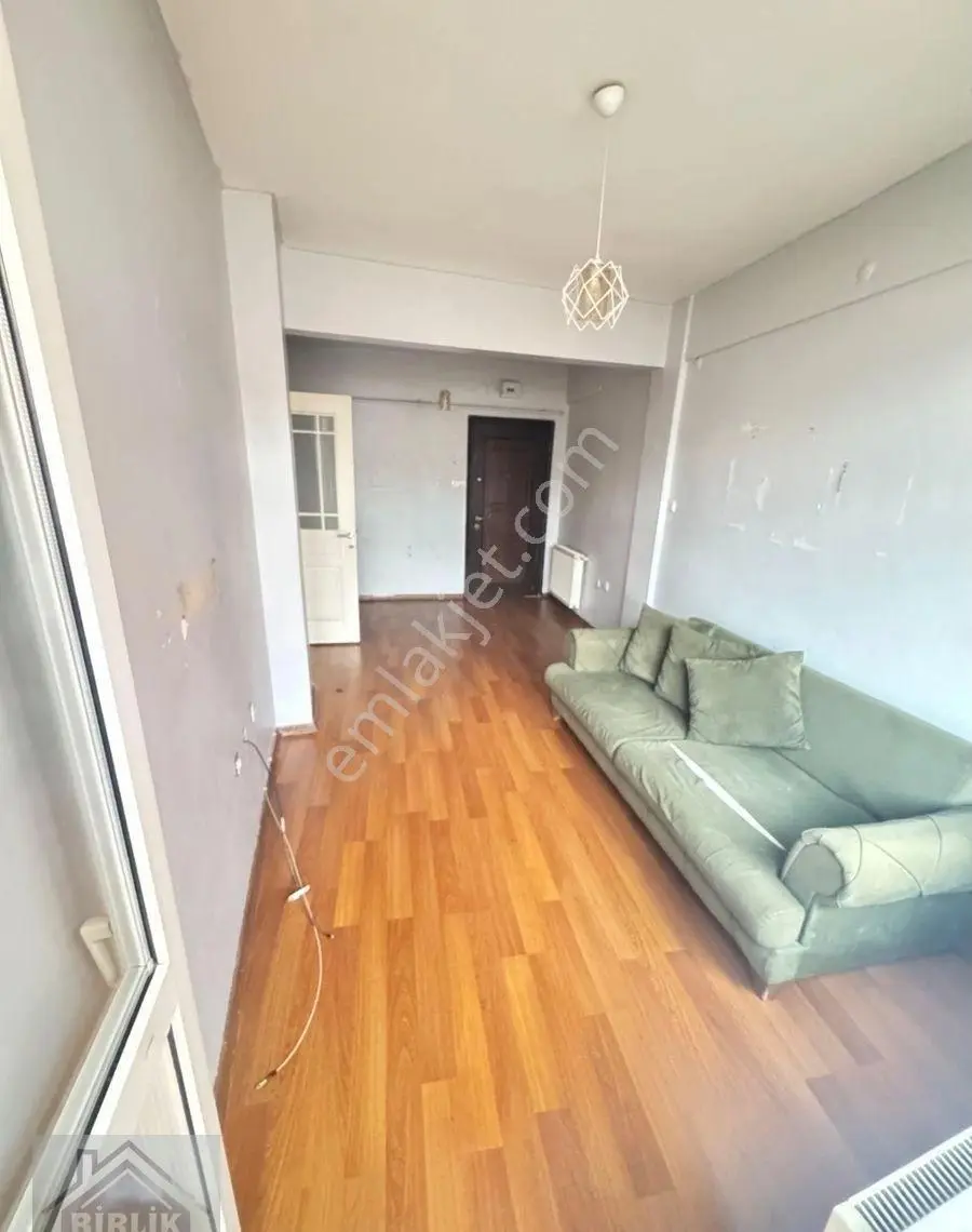 Beyoğlu Kadı Mehmet Mahallesinde 1+1 Kiralık Daire - Görsel 2
