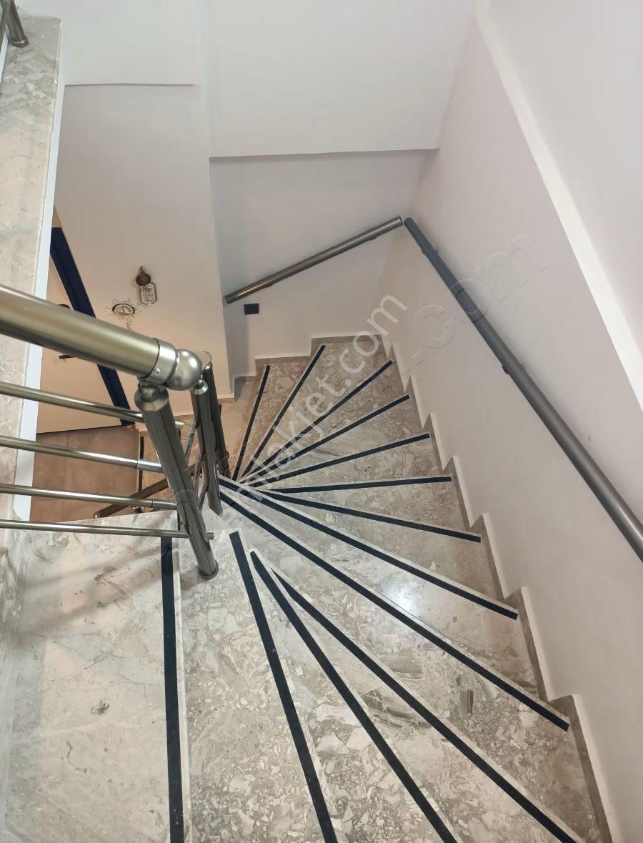 Foça Haciveli'de Müstakil Bahçeli 2+1 Villa - Görsel 18