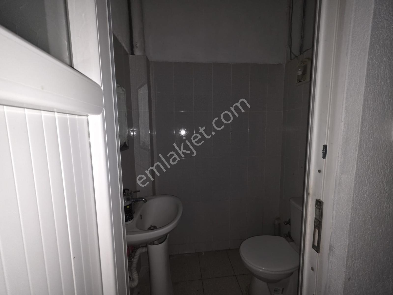 Çanakkale Biga Tekel Meydanında Kiralık Dükkan - Görsel 5