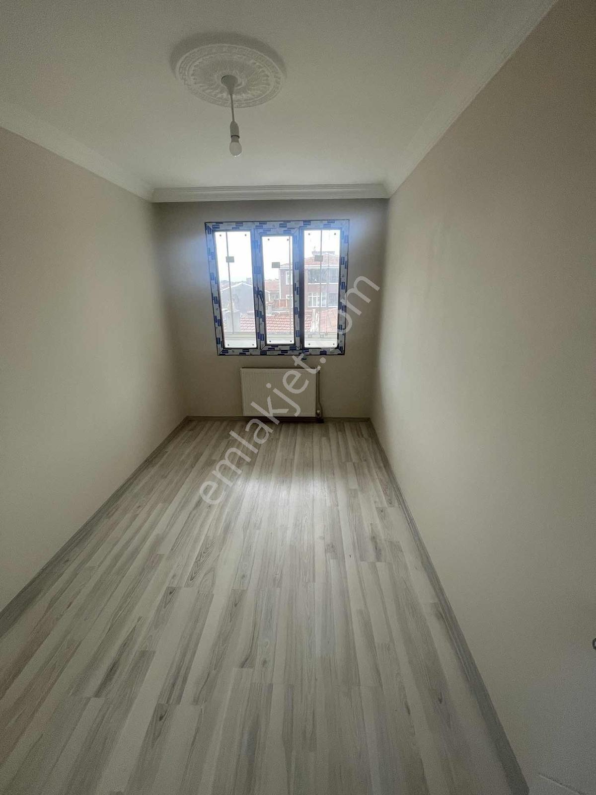 Muhittin Mahallesin De 2+1 Arakat Otoparklı Daire - Görsel 2