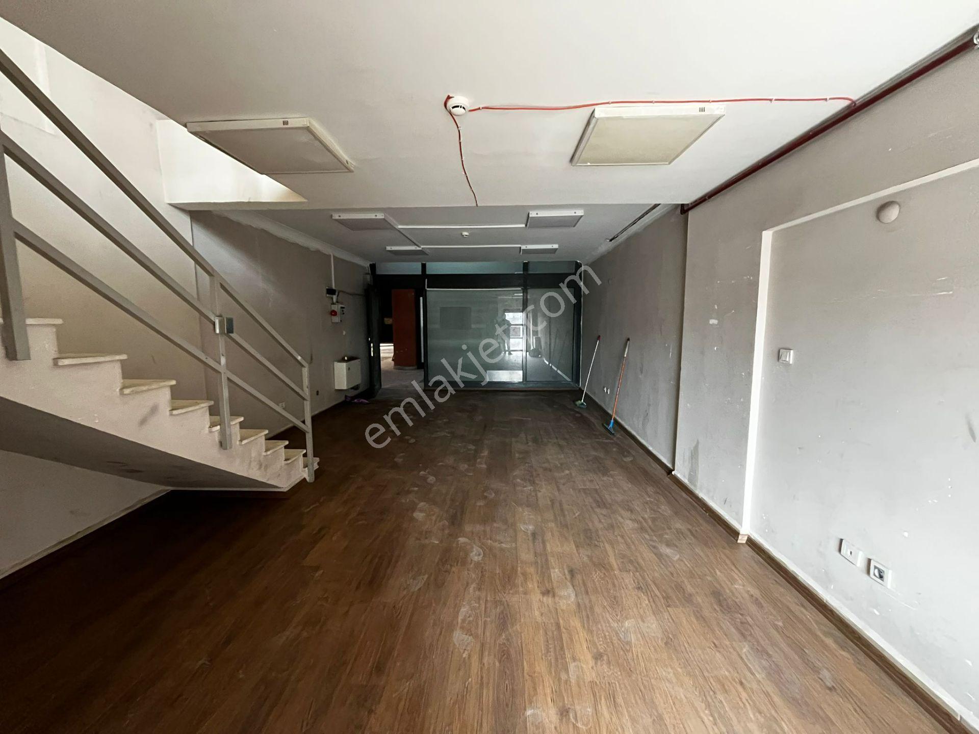 Em Of Emlak'tan Giriş Katta Masrafsız 100m² Camlı Kiralık İşyeri - Görsel 10