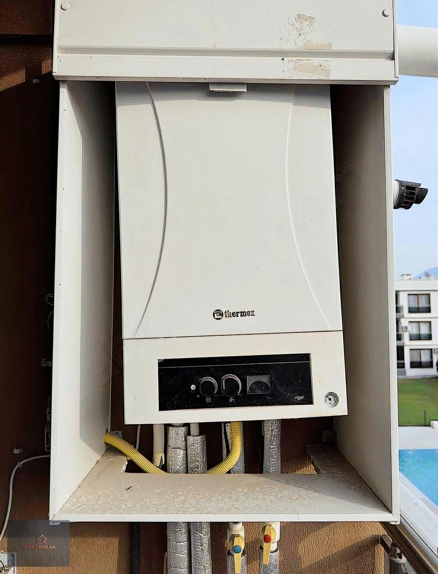 Zeki Emlak'tan Havuzlu Güvenlikli Site İçinde Kiralık 1+1 Daire. - Görsel 16