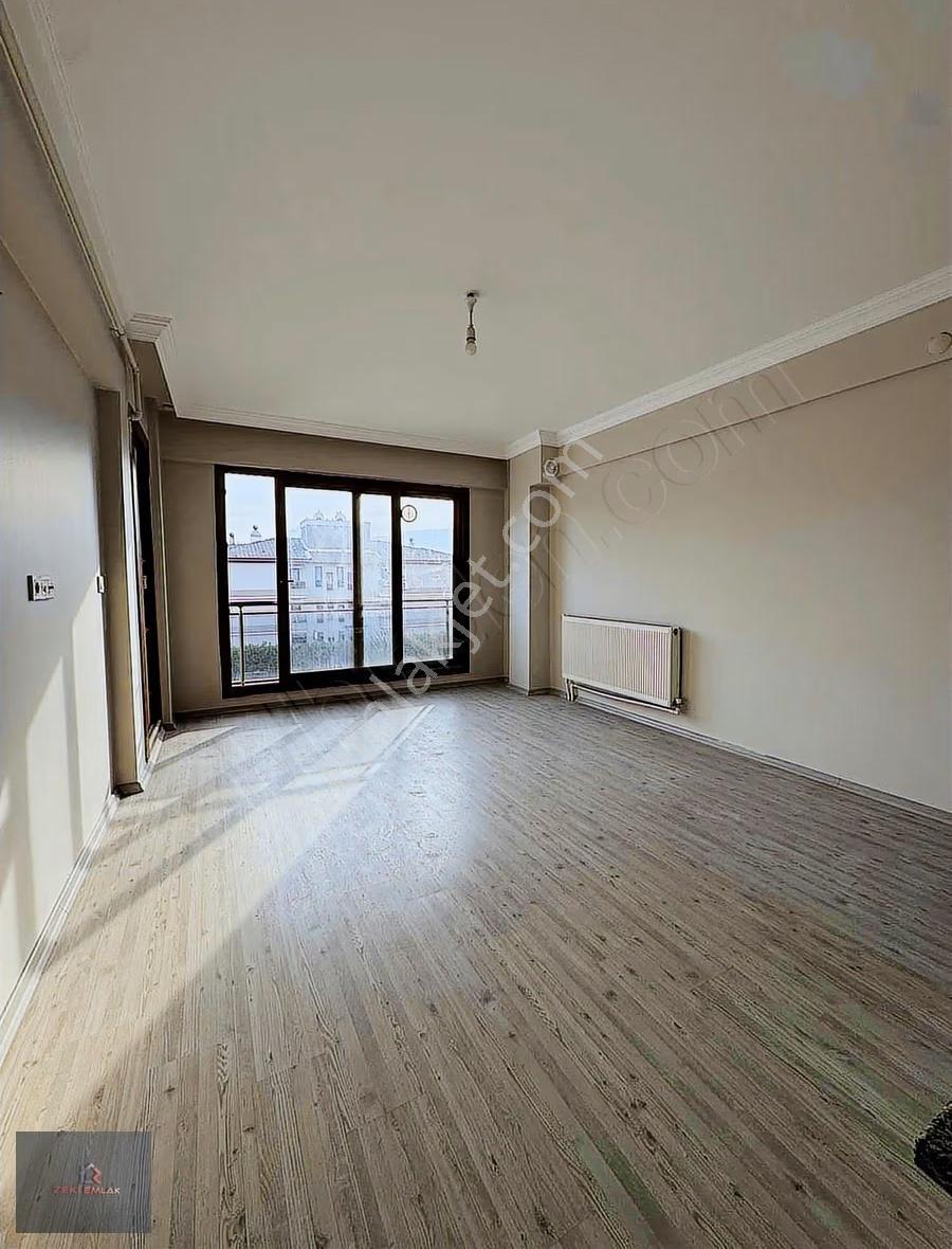 Zeki Emlak'tan Havuzlu Güvenlikli Site İçinde Kiralık 1+1 Daire. - Görsel 19