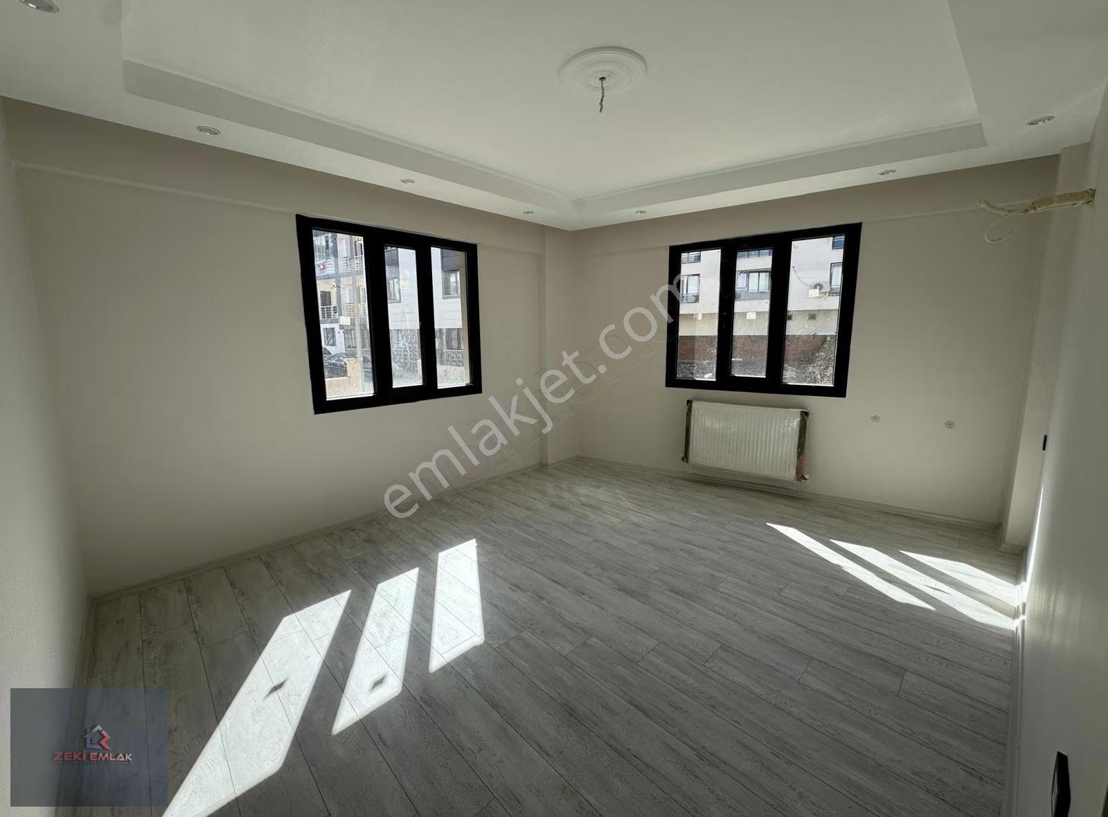 Zeki Emlak'tan Muradiye İstasyon Civ. 2+1 K.mutfak Kiralık Daire - Görsel 4