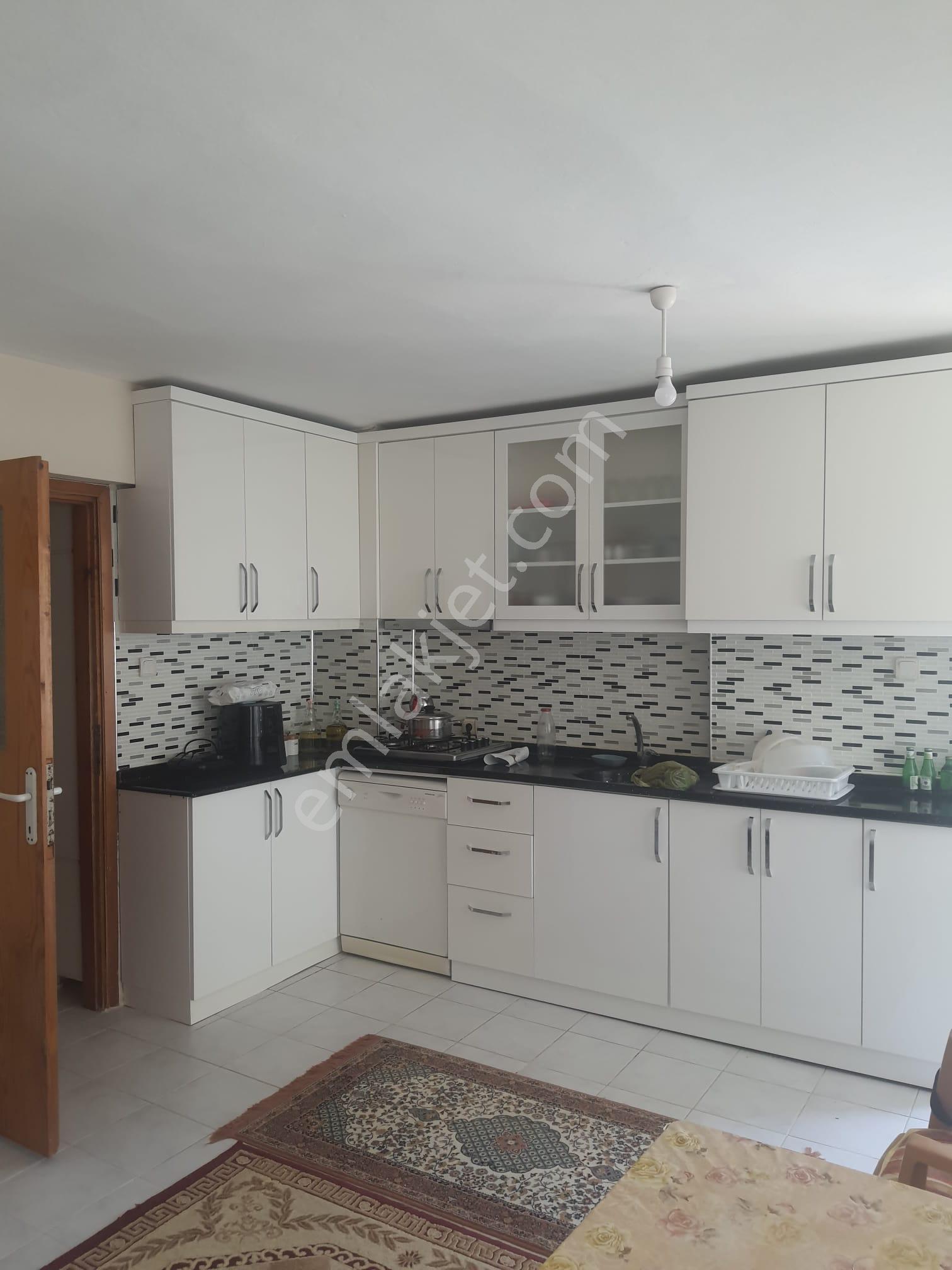 Kuşadası Satılık 3+1 Daire Her Yere Yürüme Mesafesinde Merkezde - Görsel 6