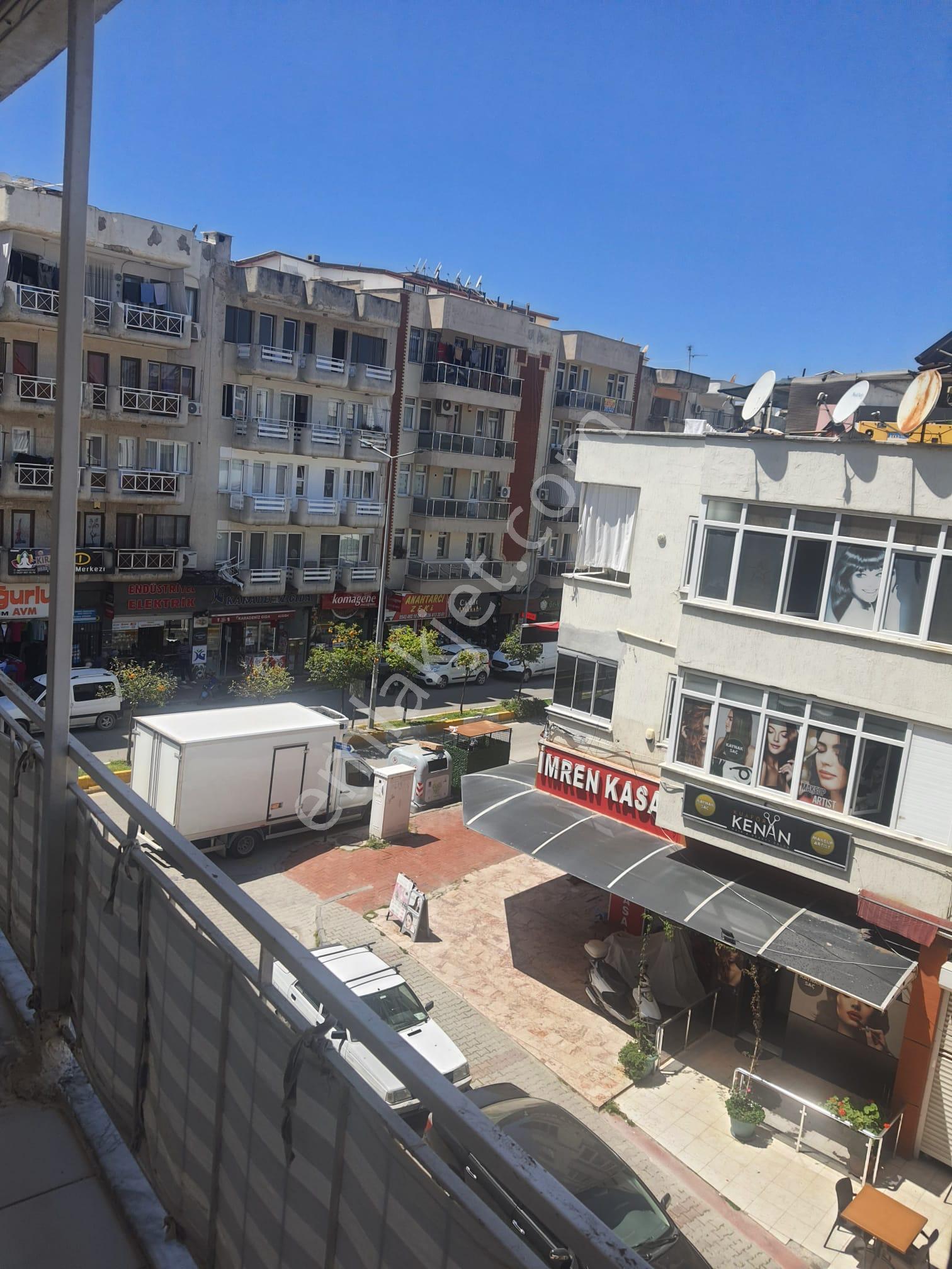 Kuşadası Satılık 3+1 Daire Her Yere Yürüme Mesafesinde Merkezde - Görsel 7