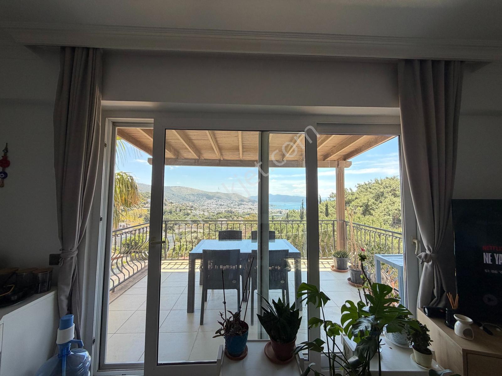 Bodrum Merkezde Deniz Manzaralı Kiralık 2+1 Daire - Görsel 8