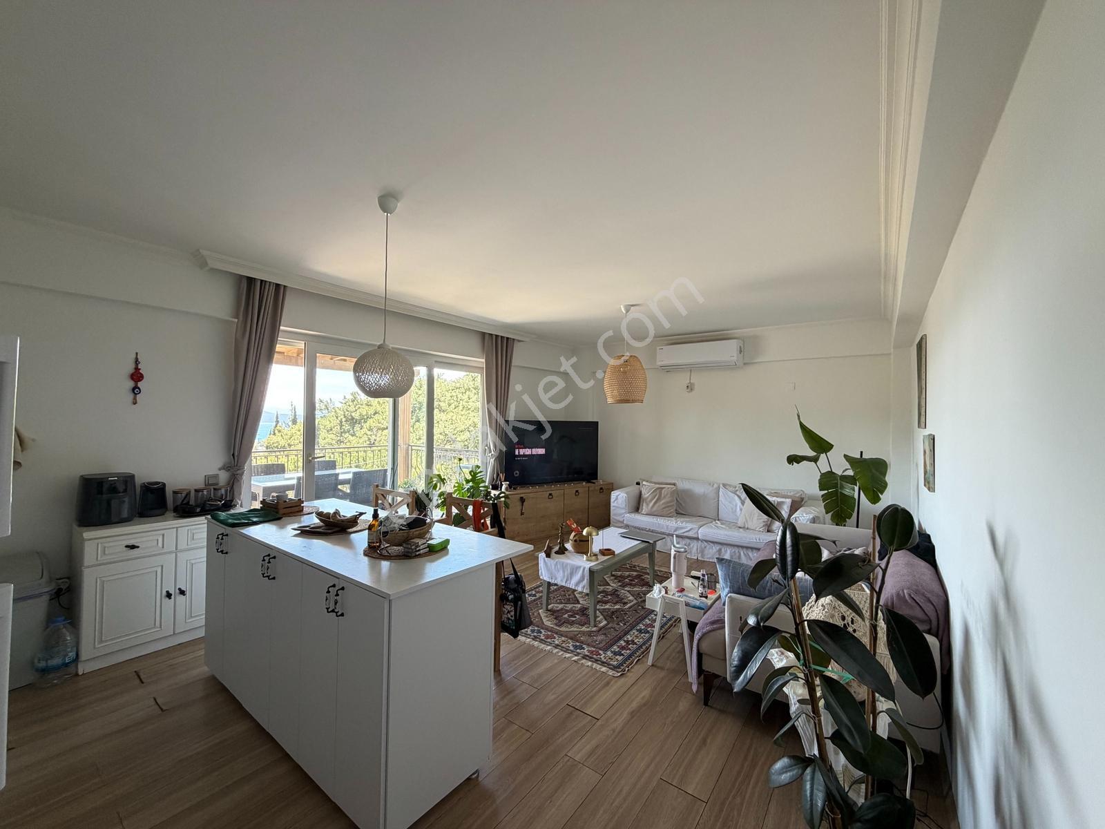 Bodrum Merkezde Deniz Manzaralı Kiralık 2+1 Daire - Görsel 3
