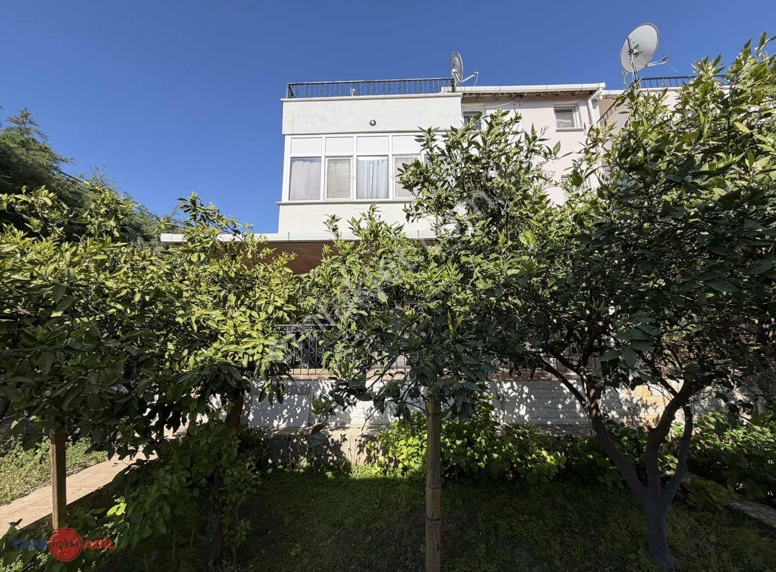 Denizköy De 3+1 Tripleks Villa