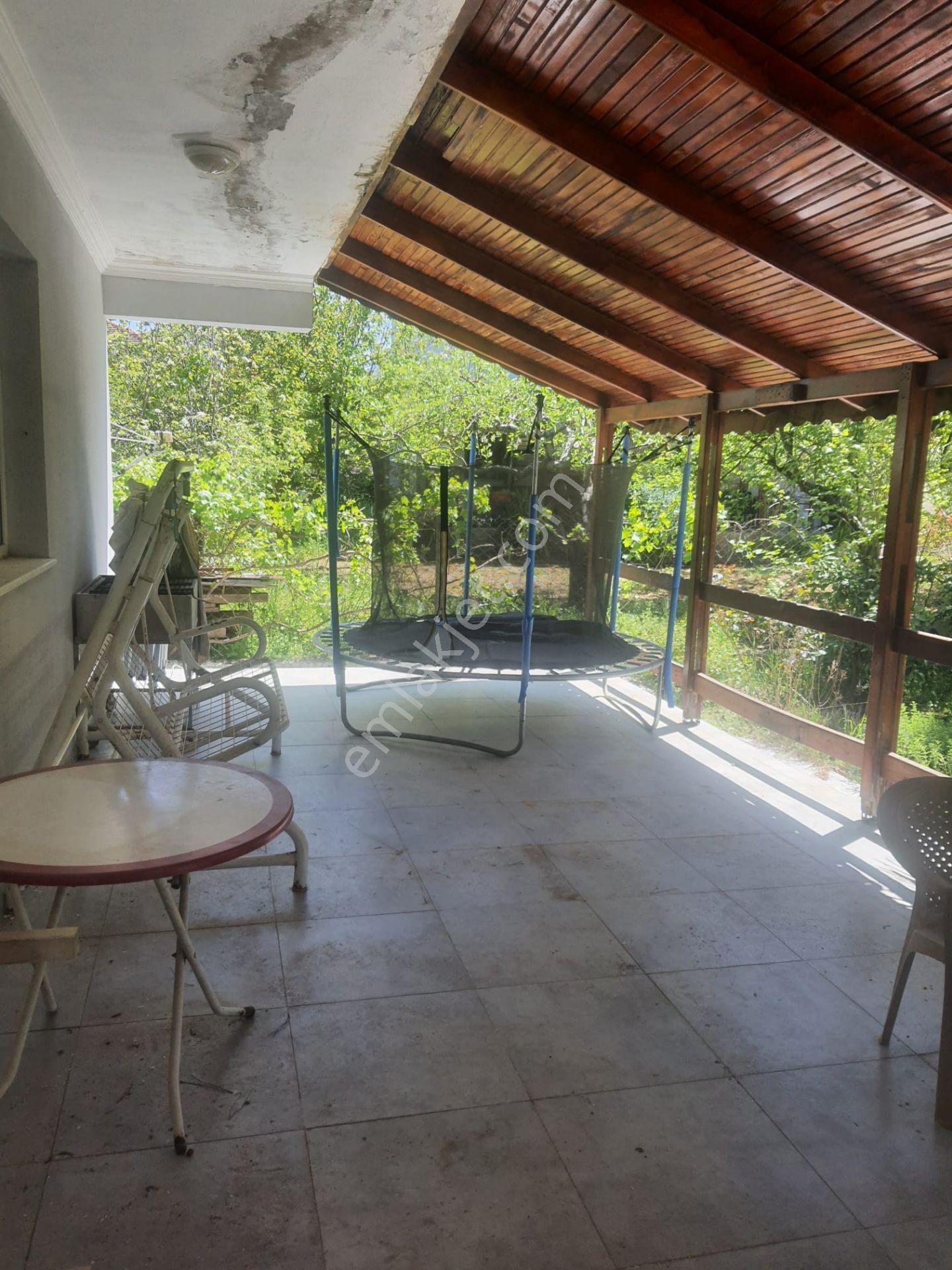 Kuşadası Kirazlı Köyü'nde Satılık 4+2 Çiftlik Evi - Görsel 6