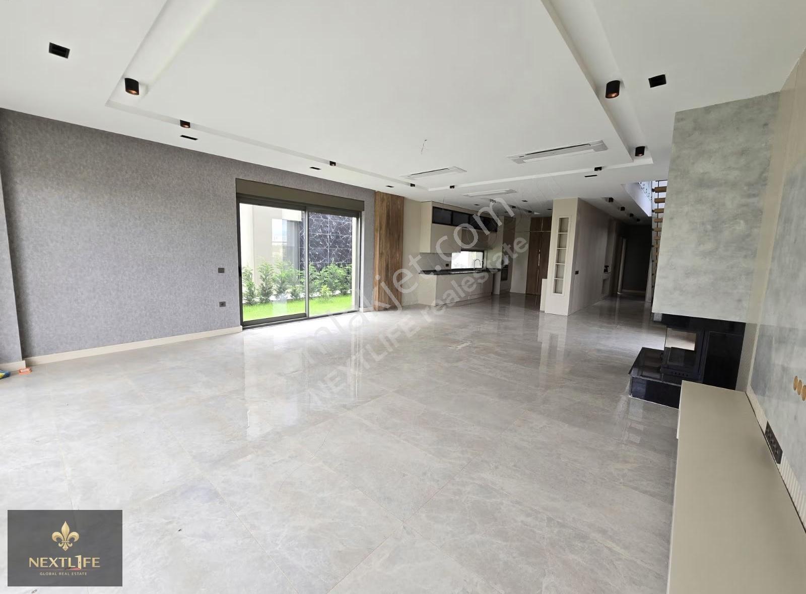 Site İçerisinde Lüks Yaşamın Yeni Adresı 4+1 Lüks Villa - Görsel 16